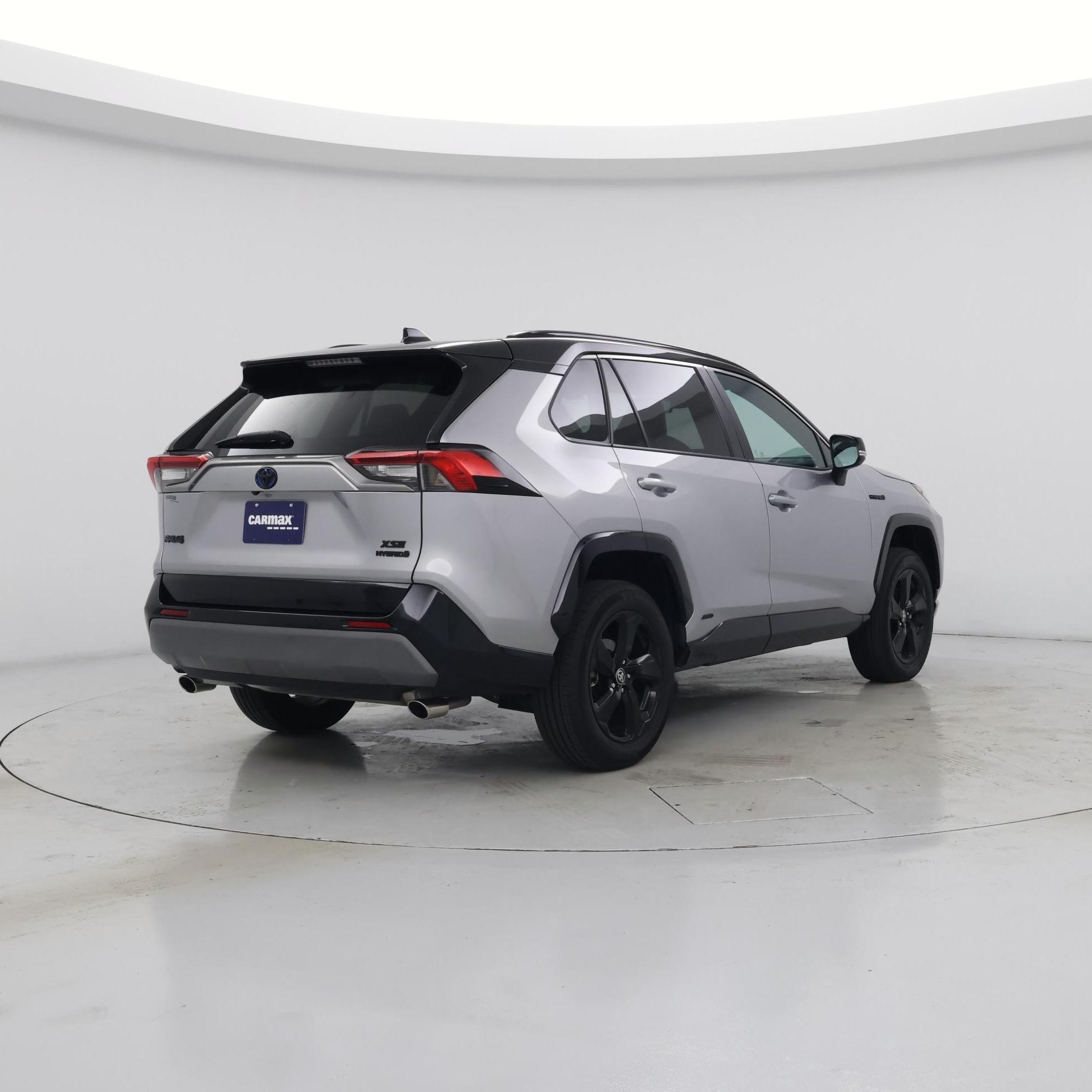 Thumbnail: 2021 Toyota RAV4 - 8