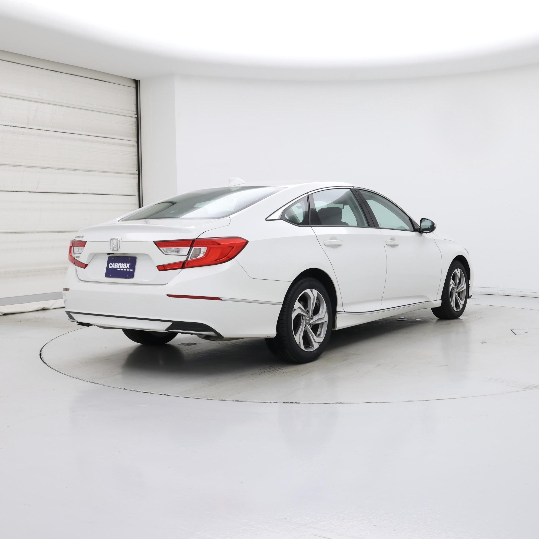 Thumbnail: 2018 Honda Accord - 8