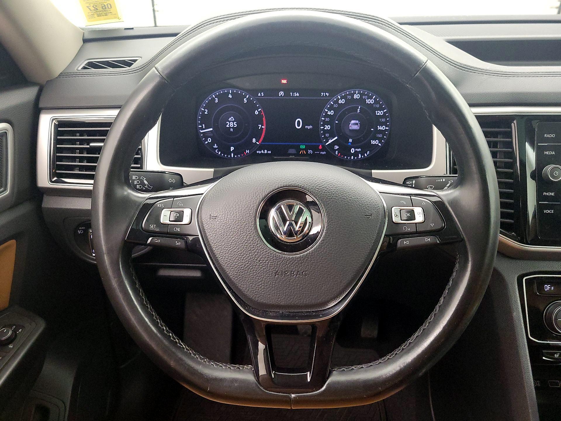 Thumbnail: 2018 Volkswagen Atlas - 10