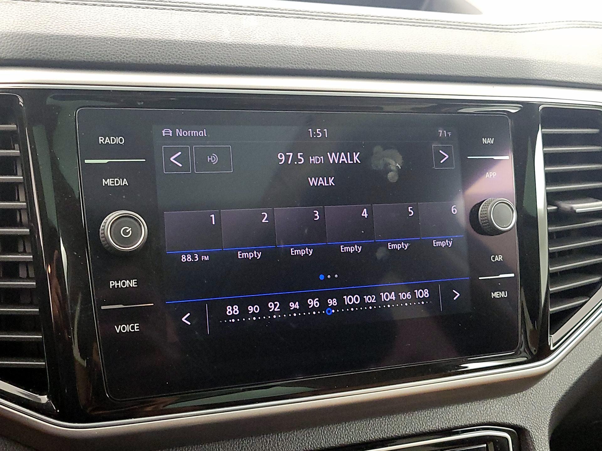 Thumbnail: 2018 Volkswagen Atlas - 16