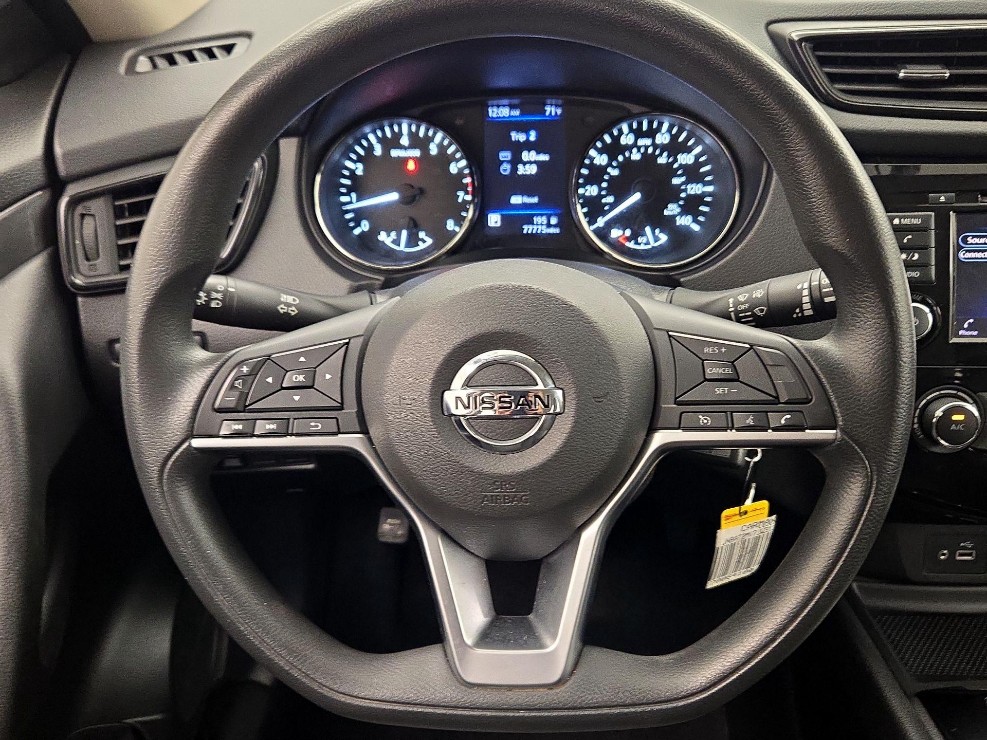 Thumbnail: 2018 Nissan Rogue - 10