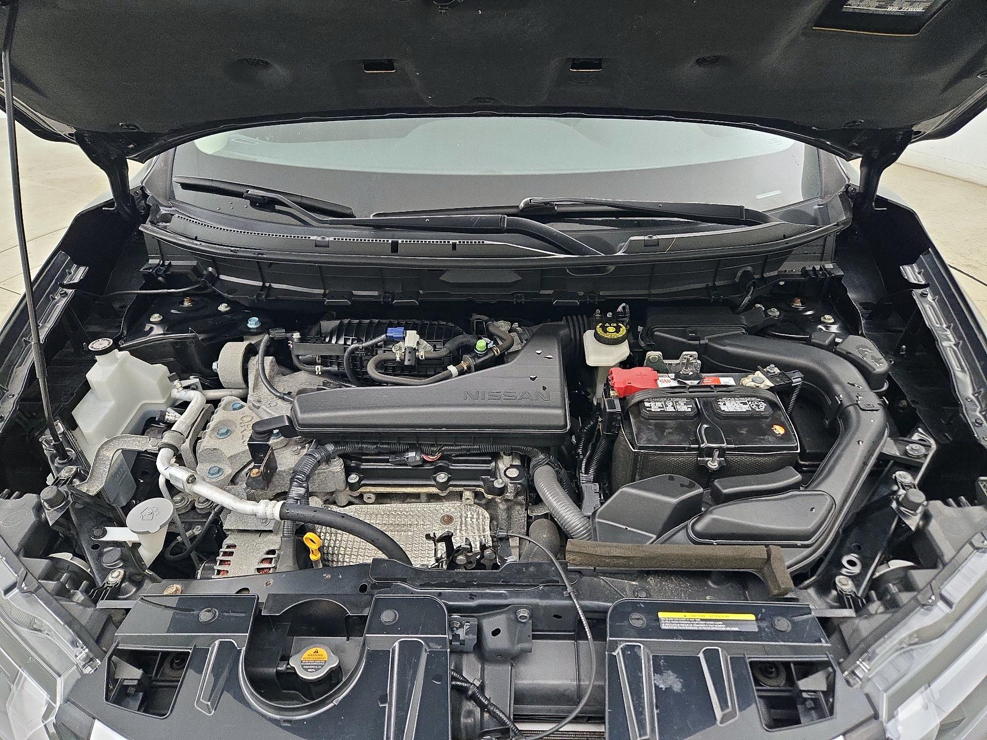 Thumbnail: 2018 Nissan Rogue - 18