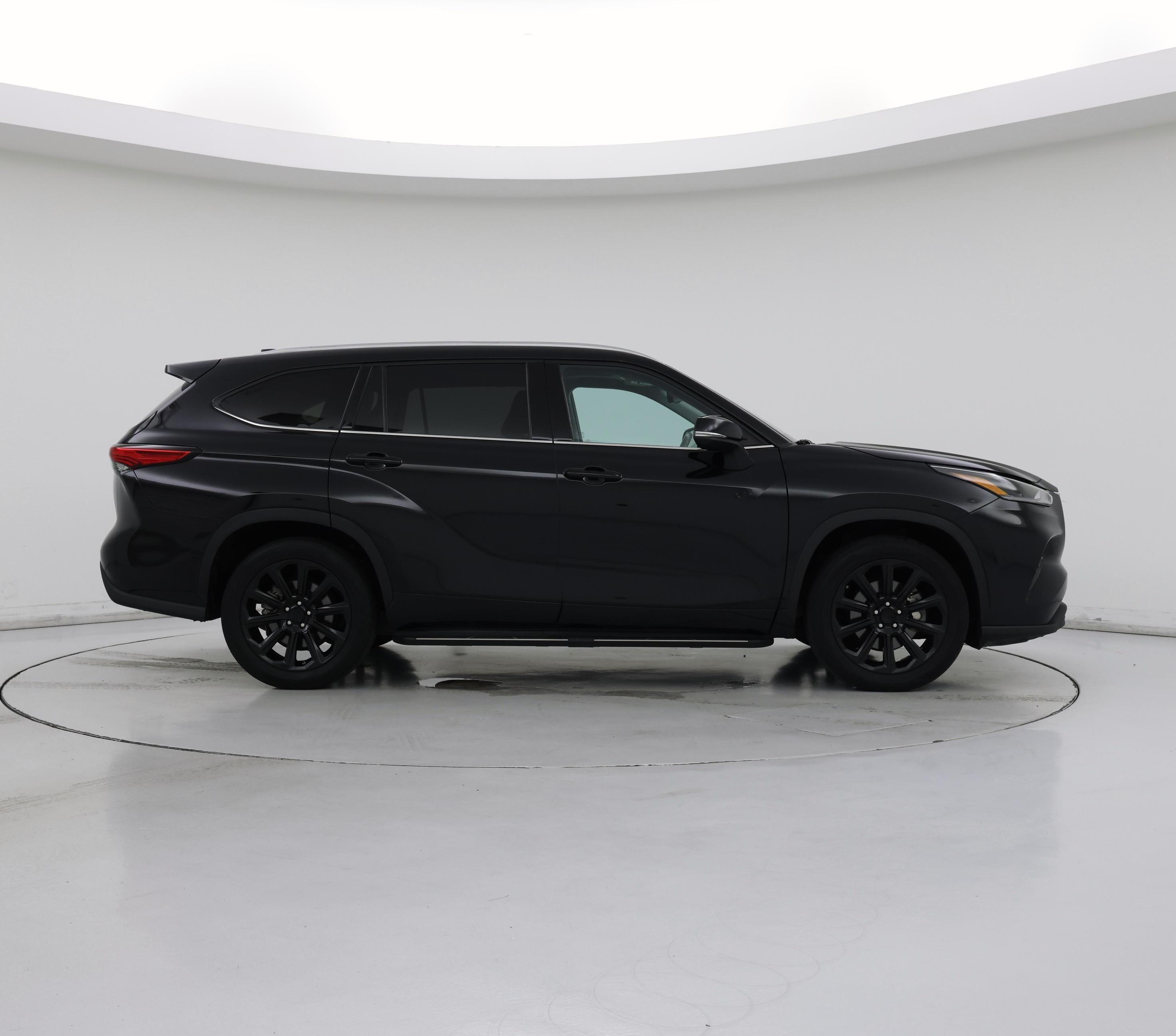 Thumbnail: 2021 Toyota Highlander - 7