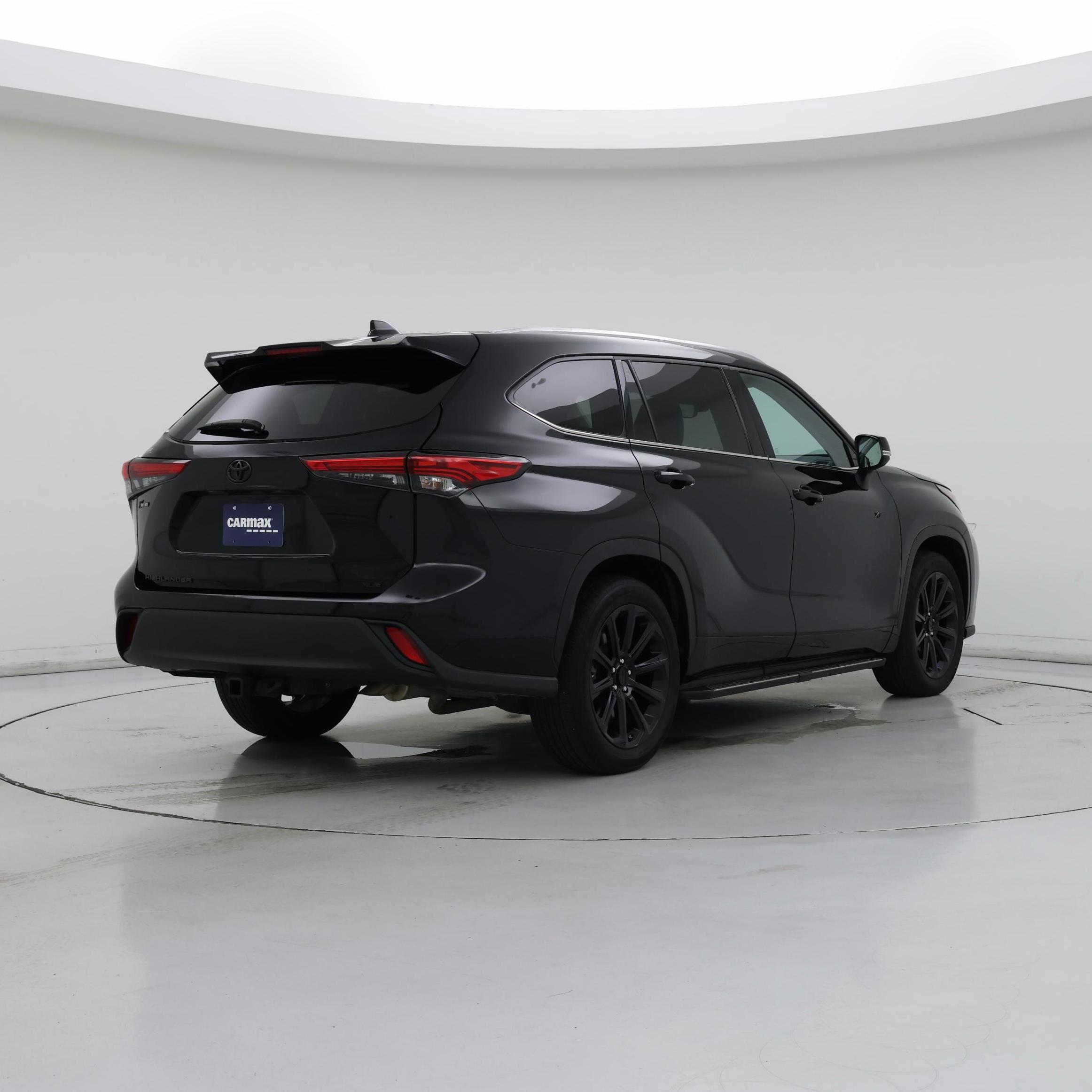Thumbnail: 2021 Toyota Highlander - 8