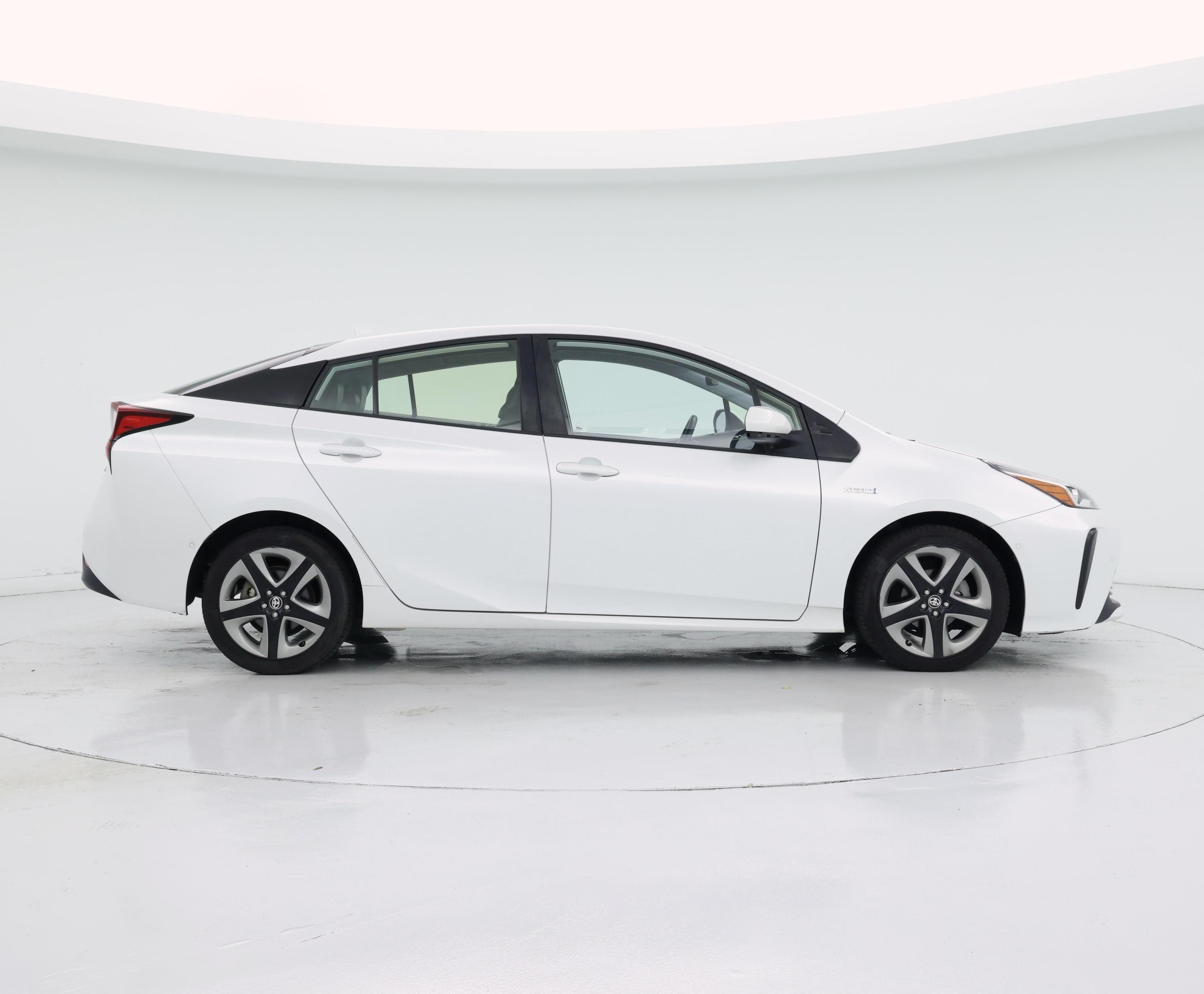 Thumbnail: 2021 Toyota Prius - 7