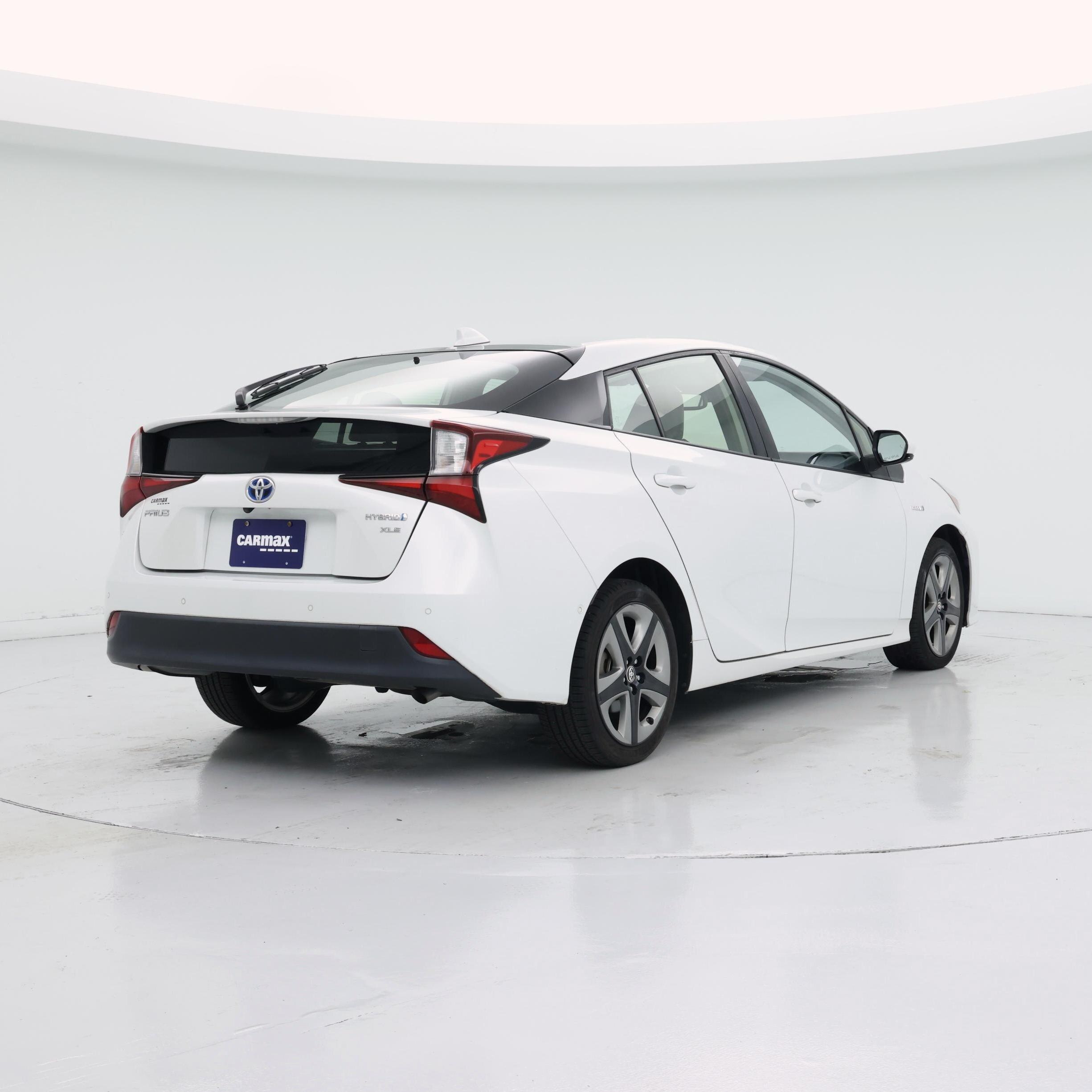 Thumbnail: 2021 Toyota Prius - 8