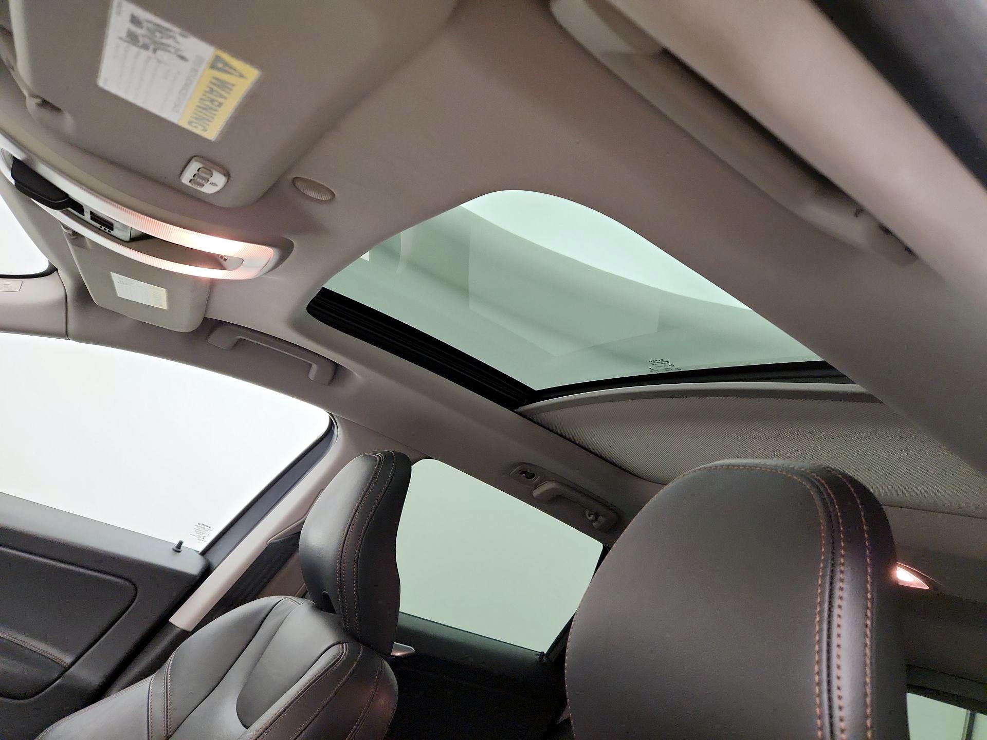 Thumbnail: 2017 Volvo XC60 - 19
