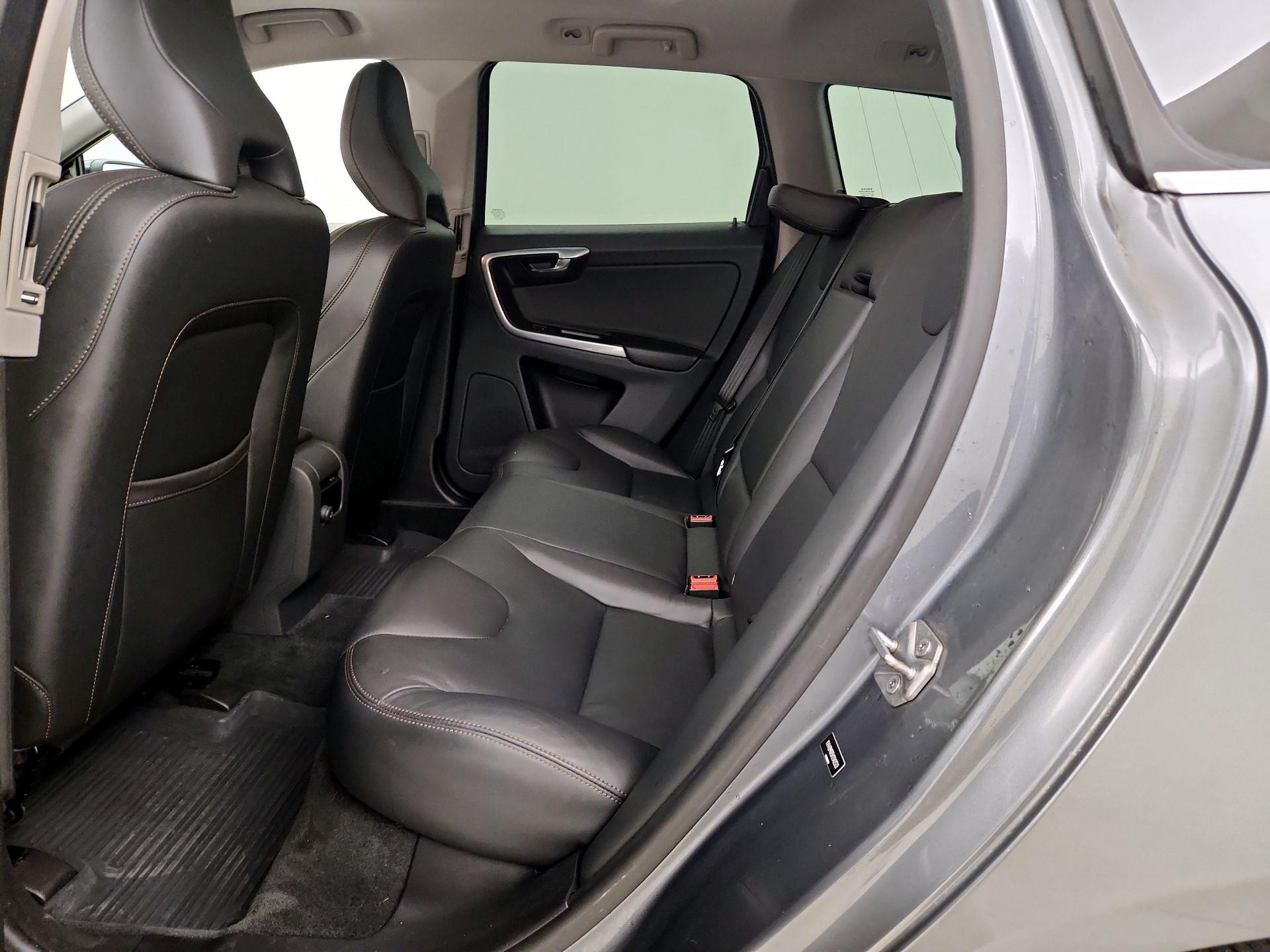 Thumbnail: 2017 Volvo XC60 - 20