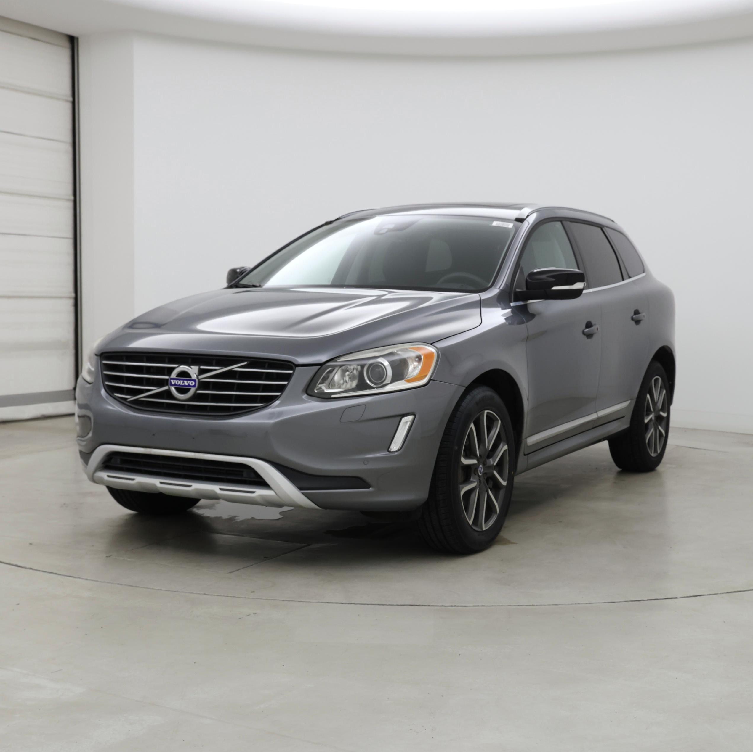 Thumbnail: 2017 Volvo XC60 - 4