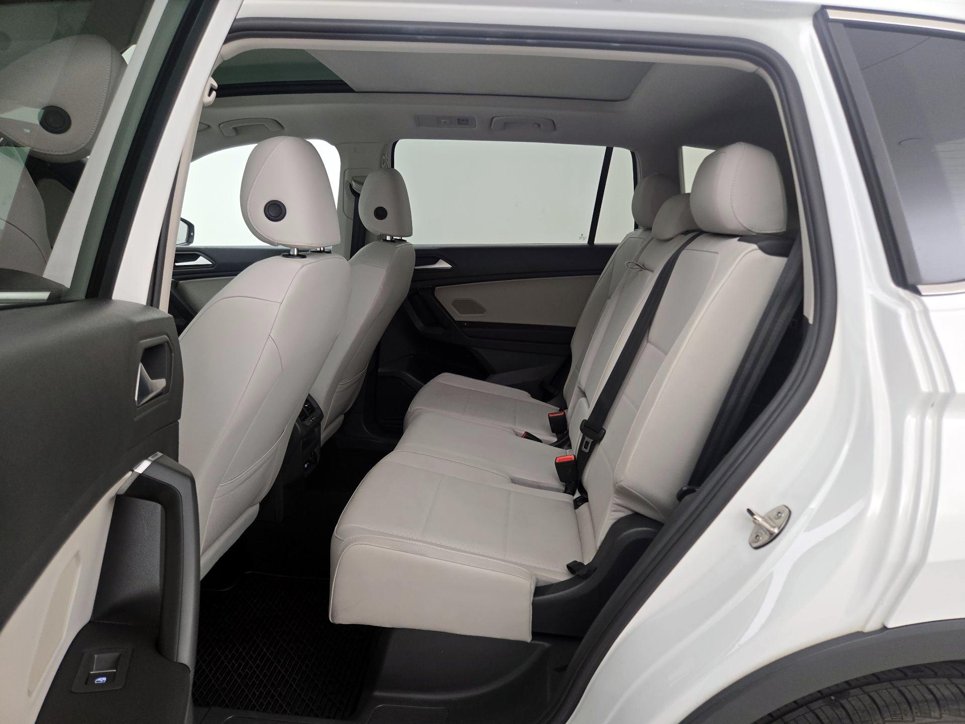 Thumbnail: 2021 Volkswagen Tiguan - 20