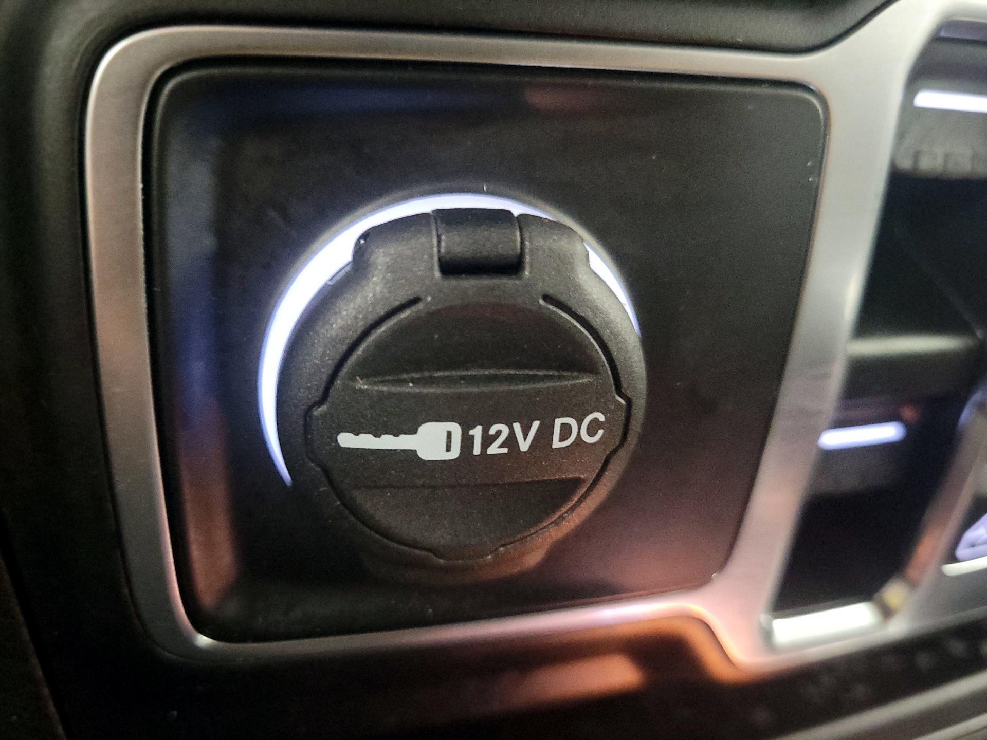 Thumbnail: 2022 Jeep Wrangler - 17