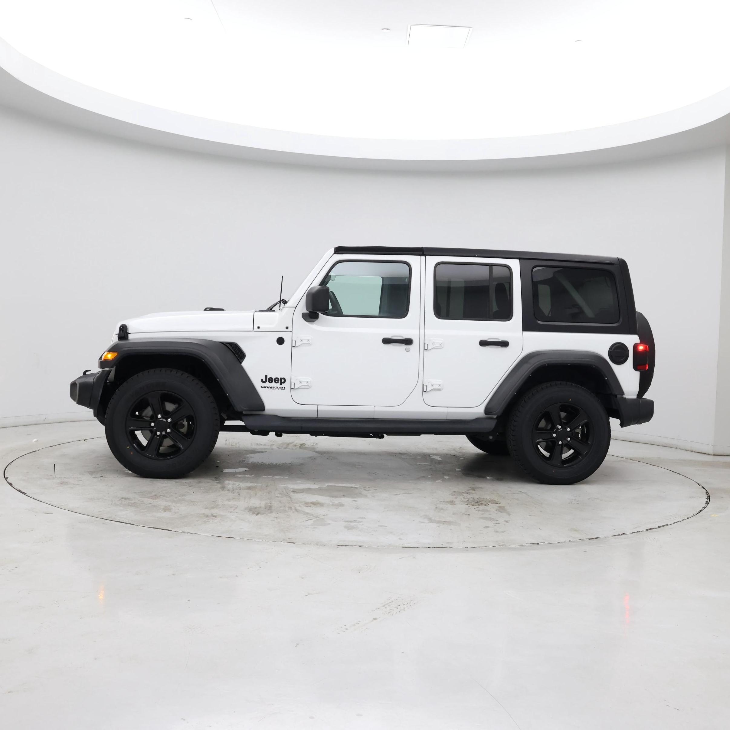 Thumbnail: 2022 Jeep Wrangler - 2