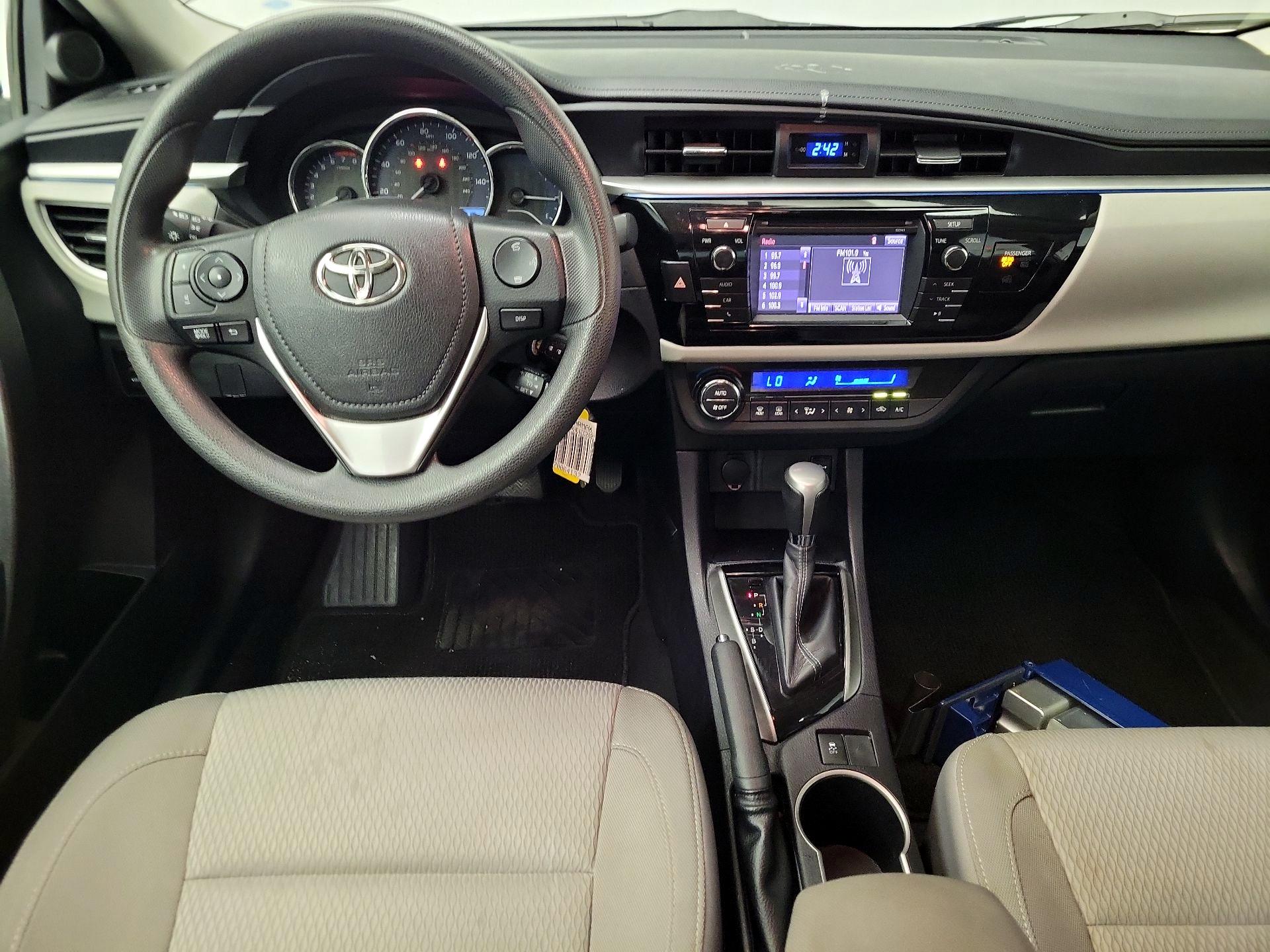 Thumbnail: 2014 Toyota Corolla - 9