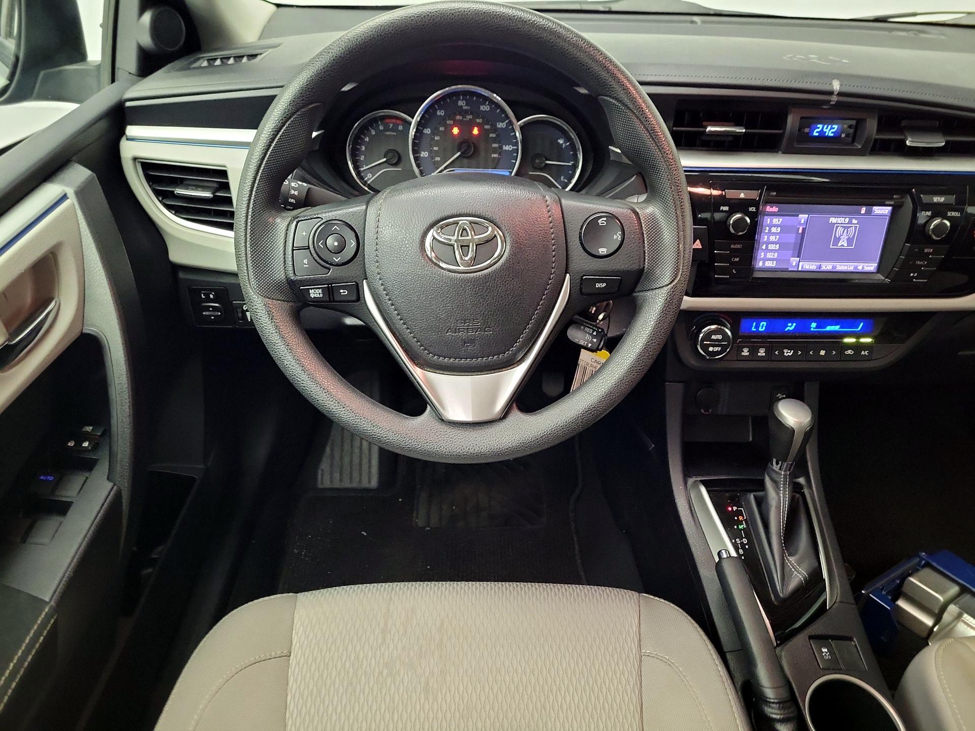 Thumbnail: 2014 Toyota Corolla - 10