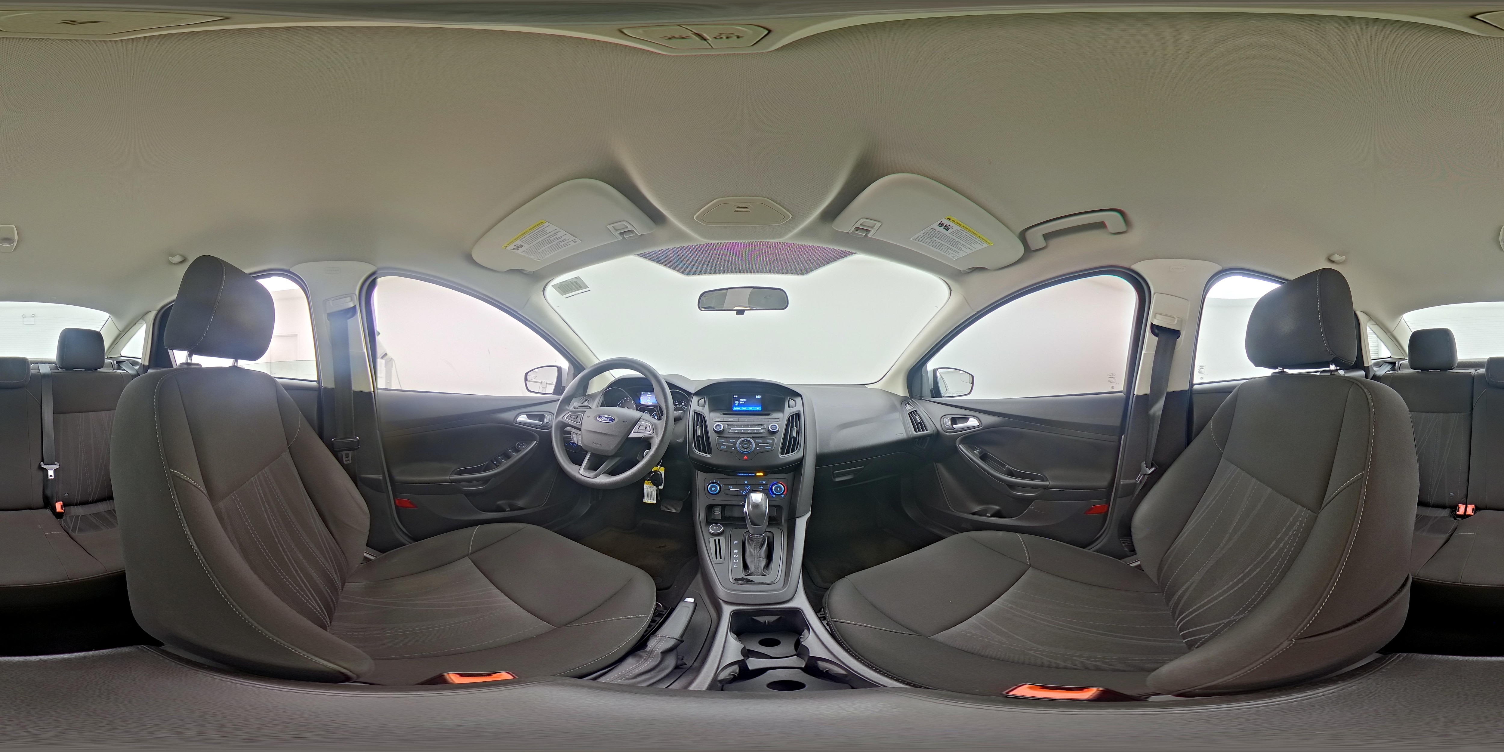 2015 Ford Focus SE - Photo 24