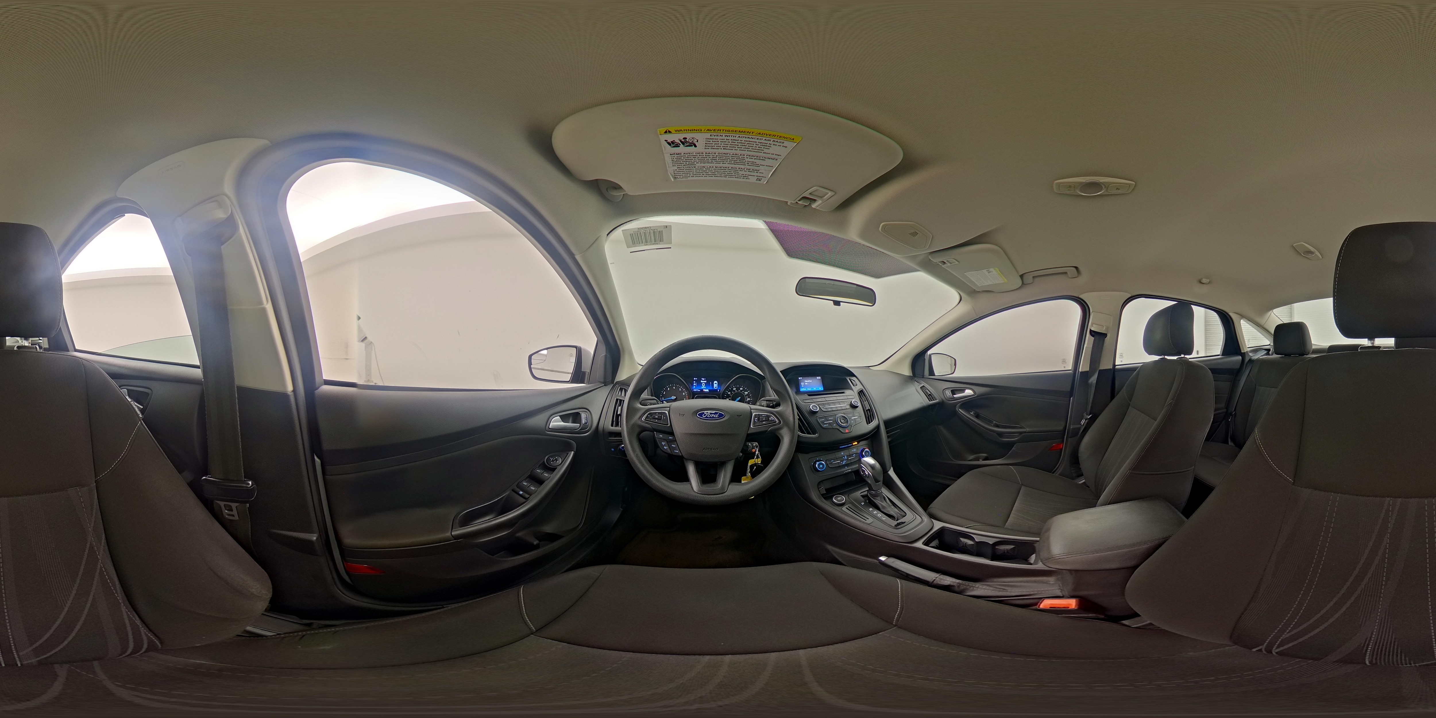 2015 Ford Focus SE - Photo 26