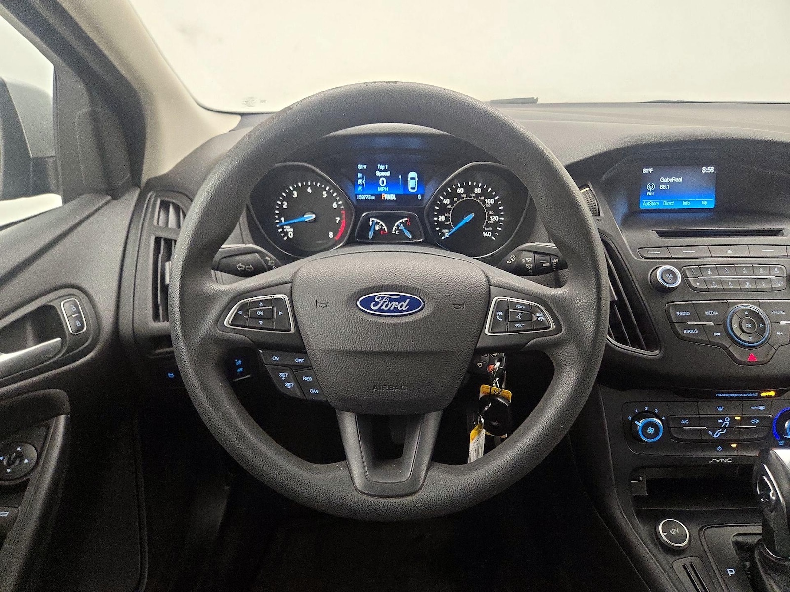 2015 Ford Focus SE - Photo 11