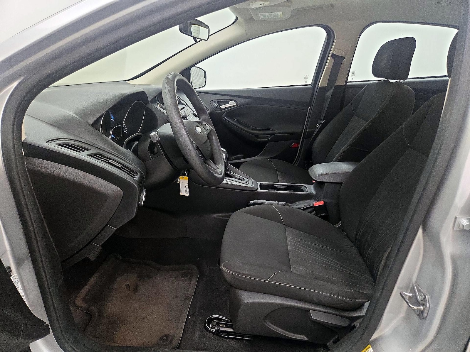 2015 Ford Focus SE - Photo 12
