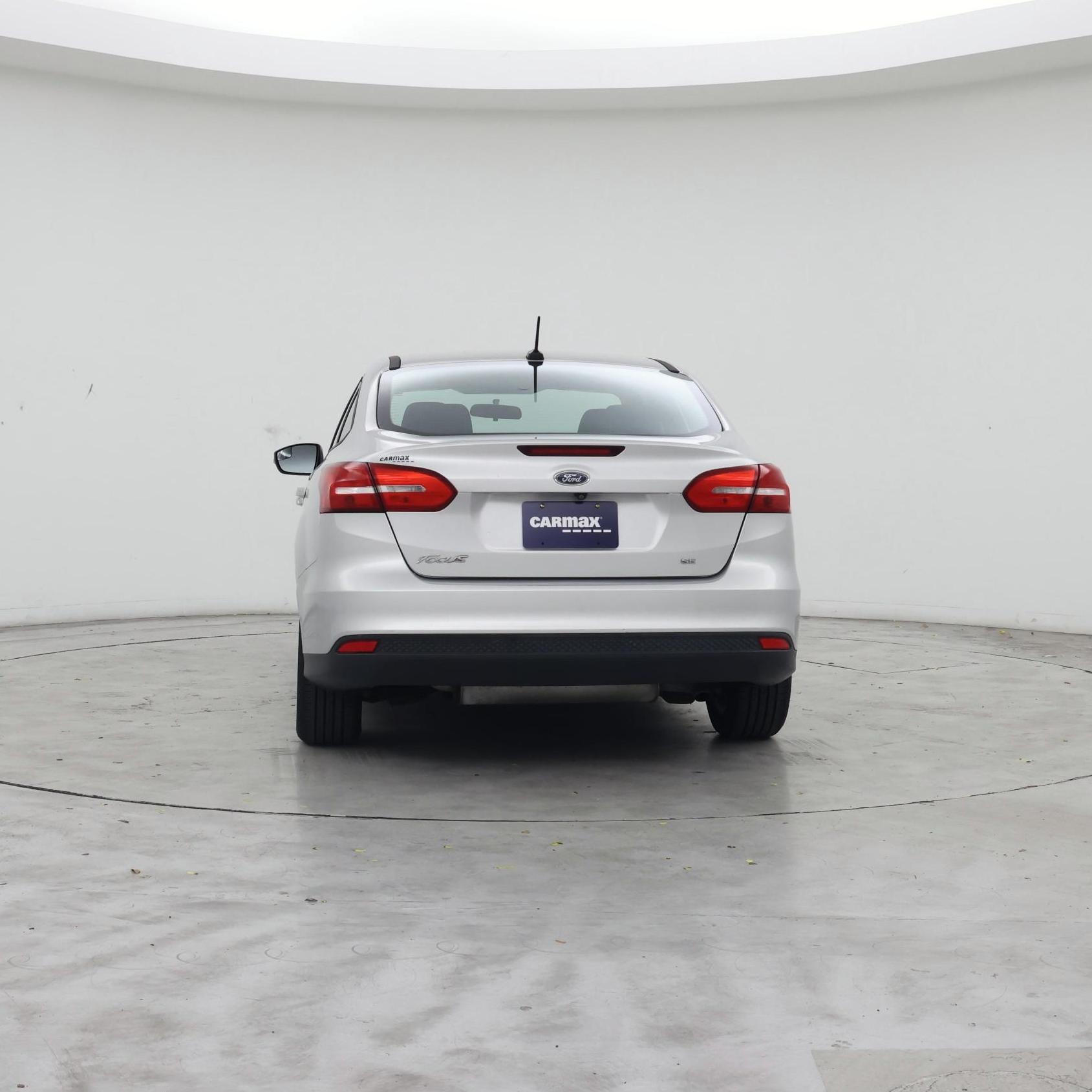 Thumbnail: 2015 Ford Focus - 6