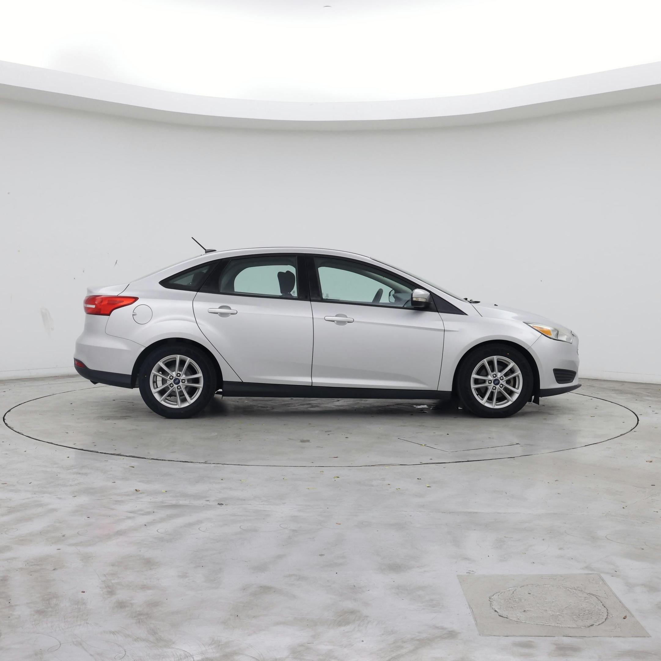 Thumbnail: 2015 Ford Focus - 7