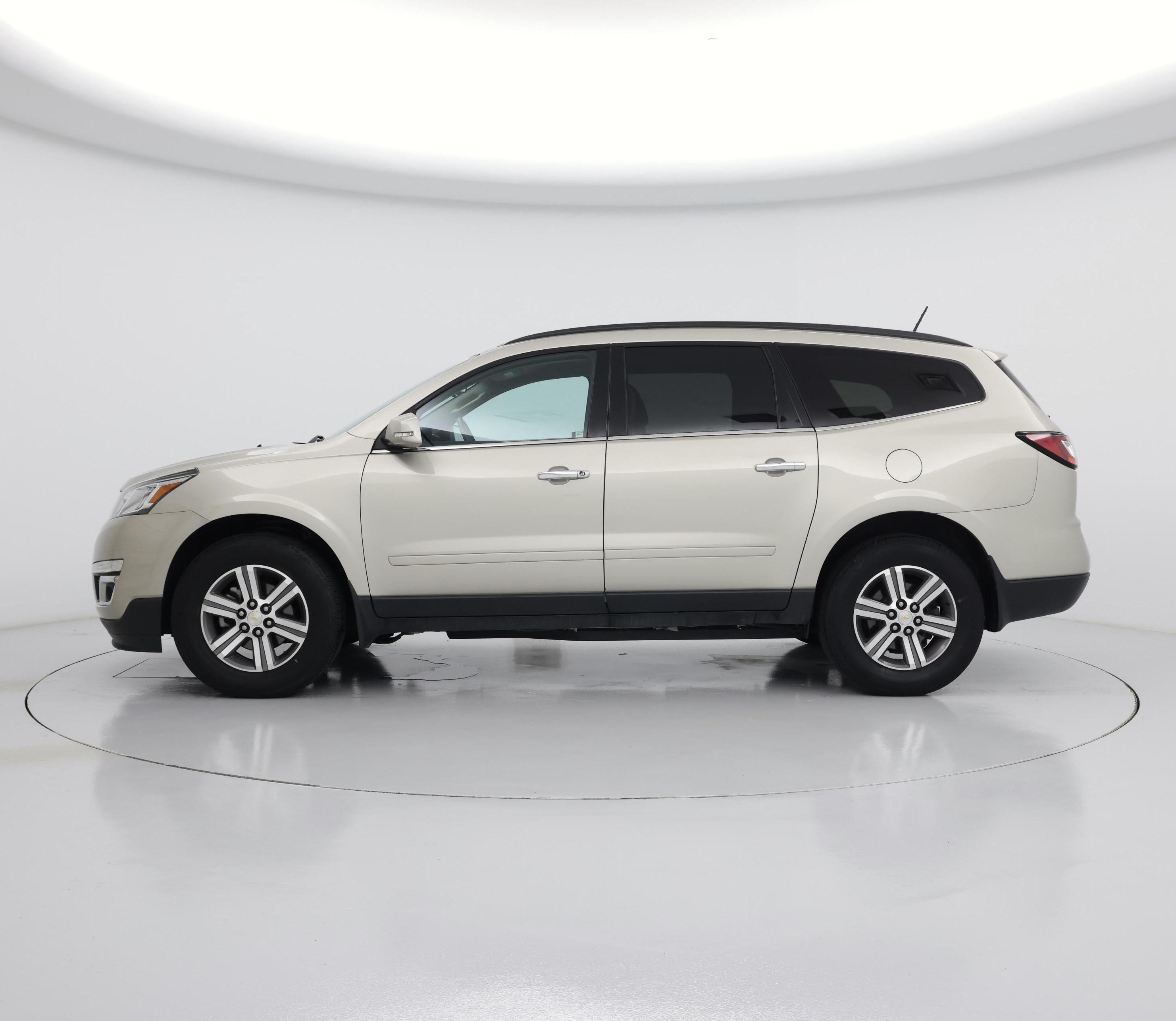 Thumbnail: 2017 Chevrolet Traverse - 3