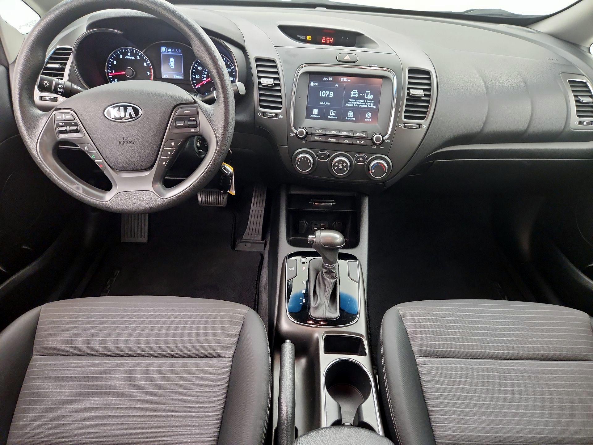 Thumbnail: 2018 Kia Forte - 9