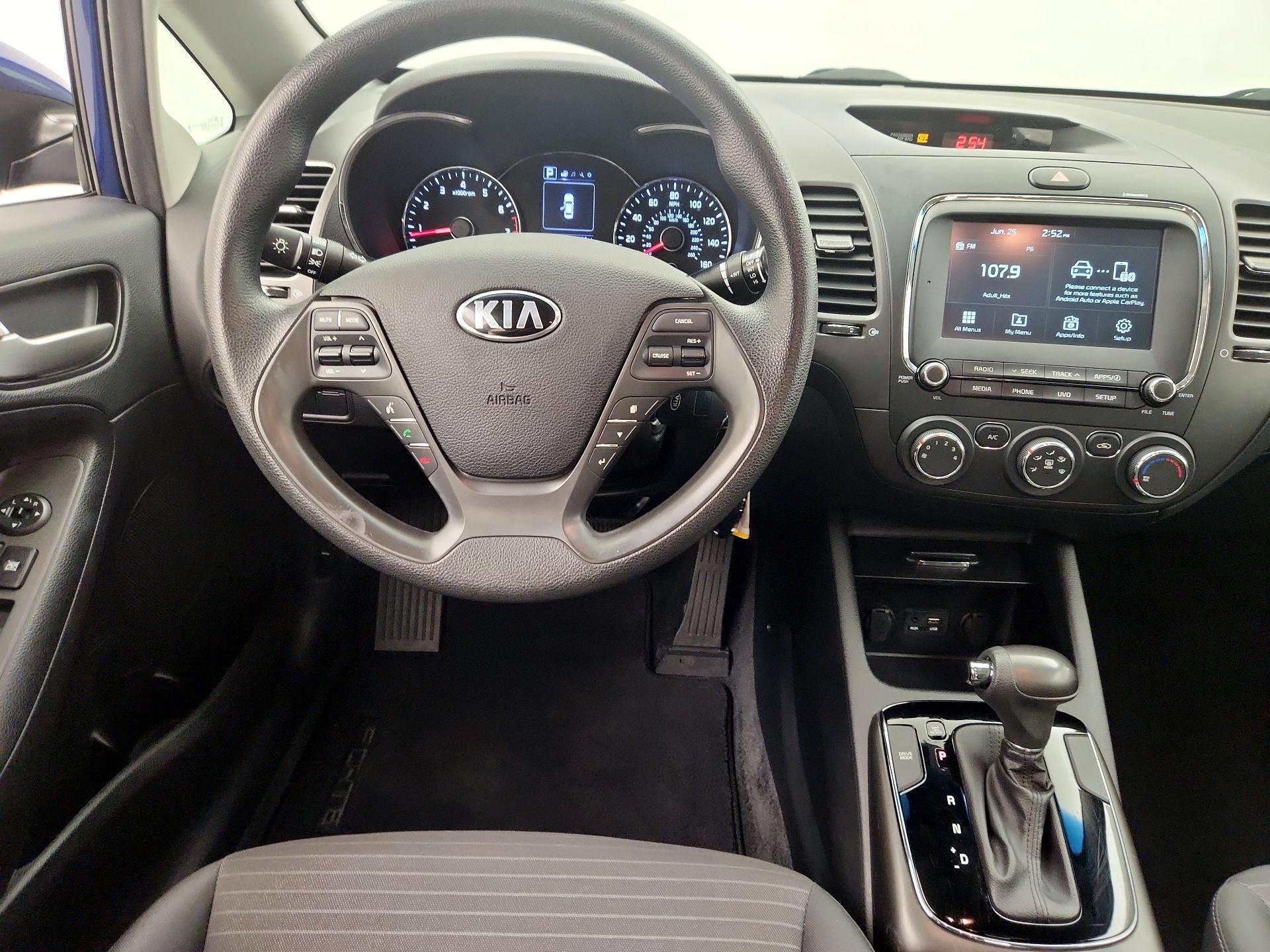 Thumbnail: 2018 Kia Forte - 10