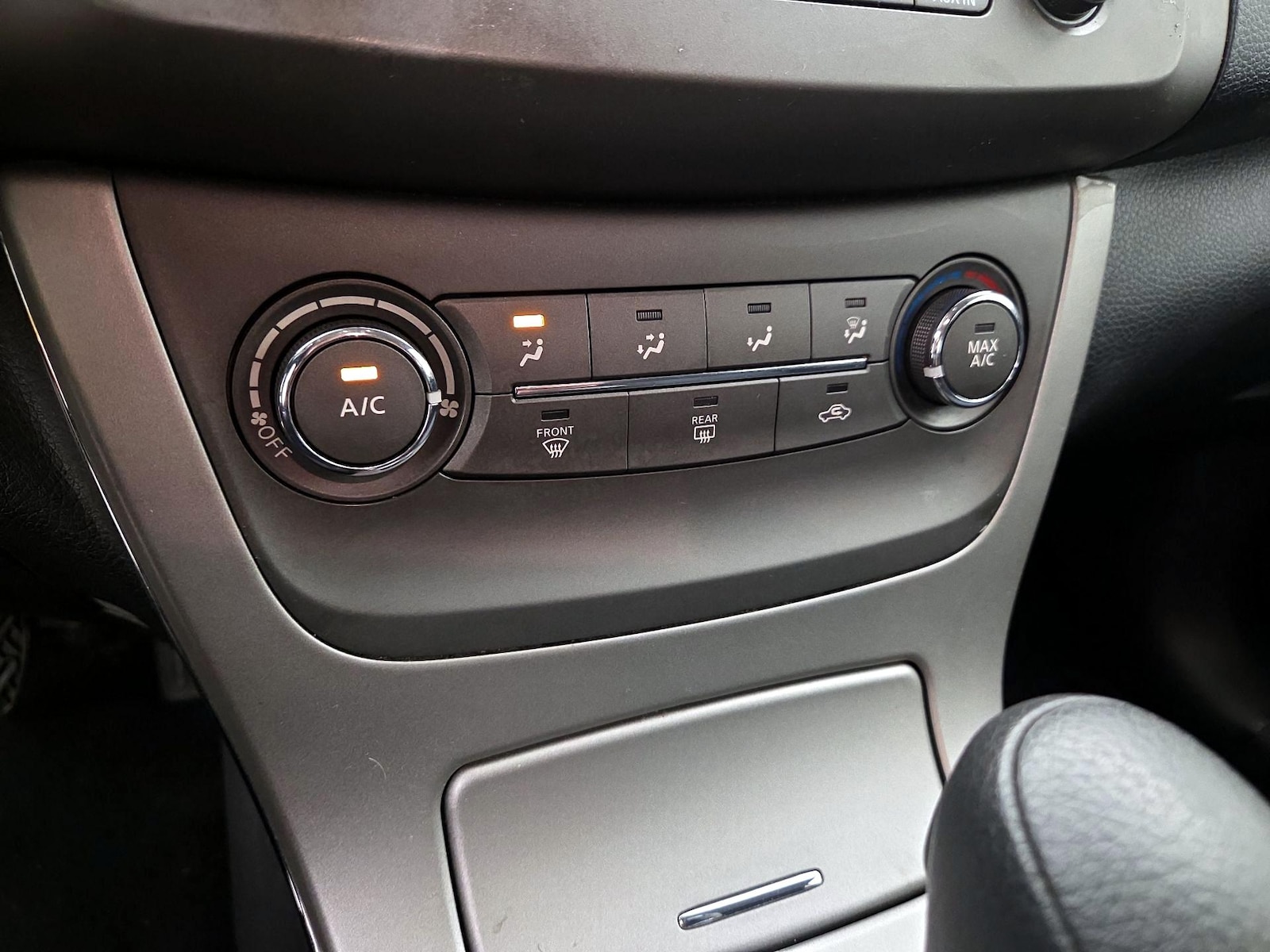 2014 Nissan Sentra SV - Photo 16