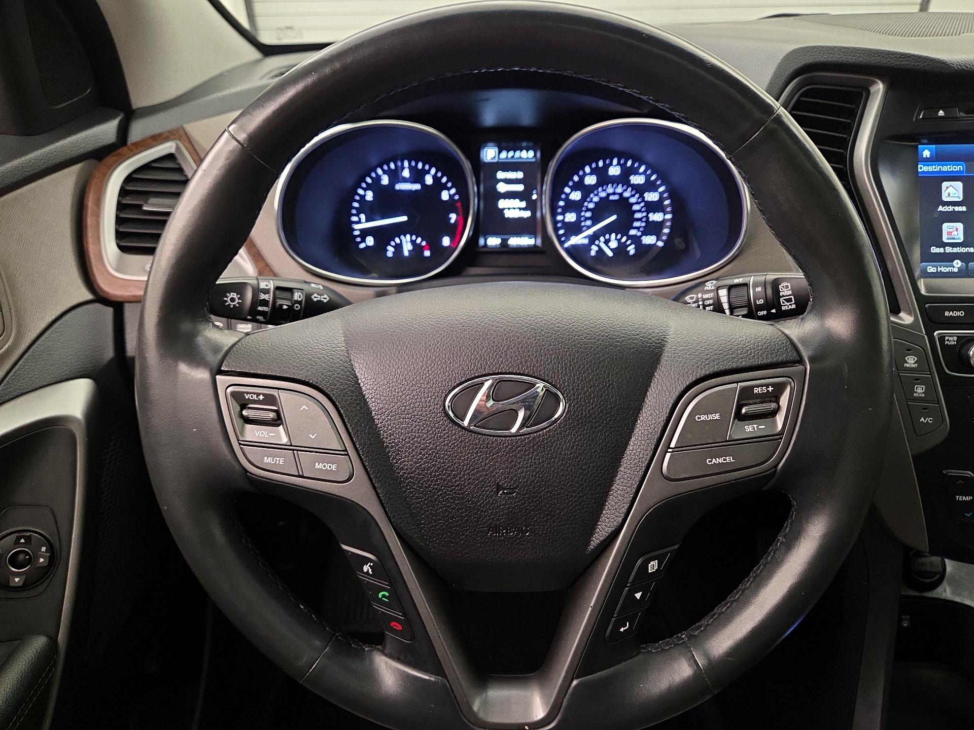 Thumbnail: 2018 Hyundai Santa Fe - 10