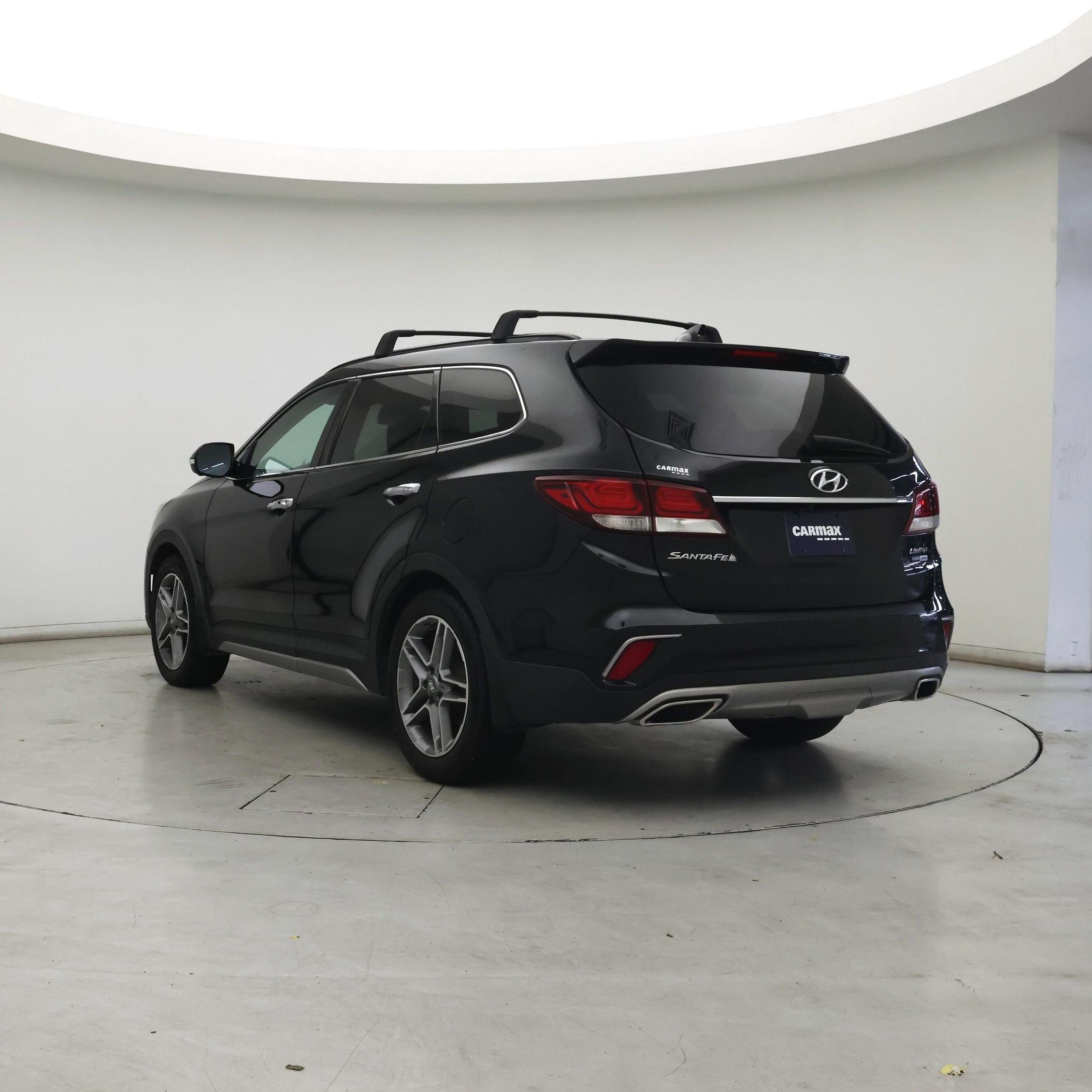 Thumbnail: 2018 Hyundai Santa Fe - 2