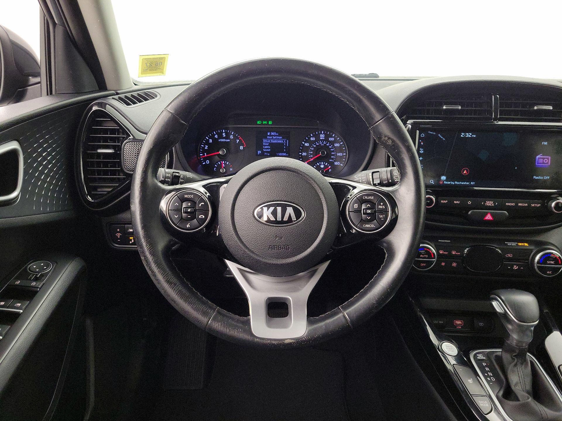 Thumbnail: 2020 Kia Soul - 10