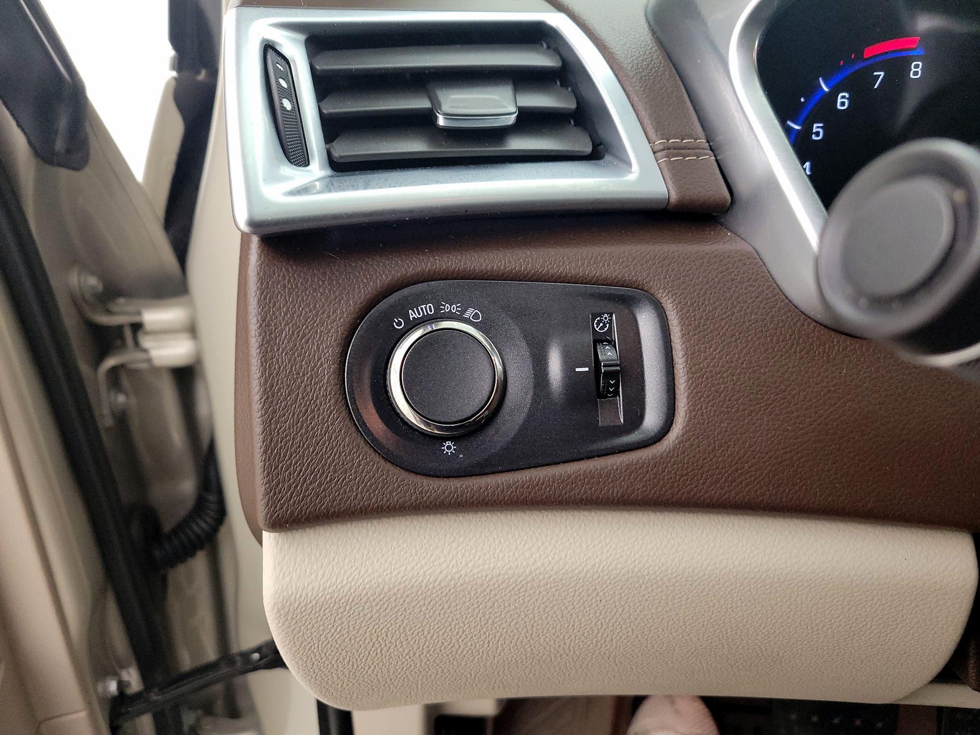 Thumbnail: 2016 Cadillac SRX - 13