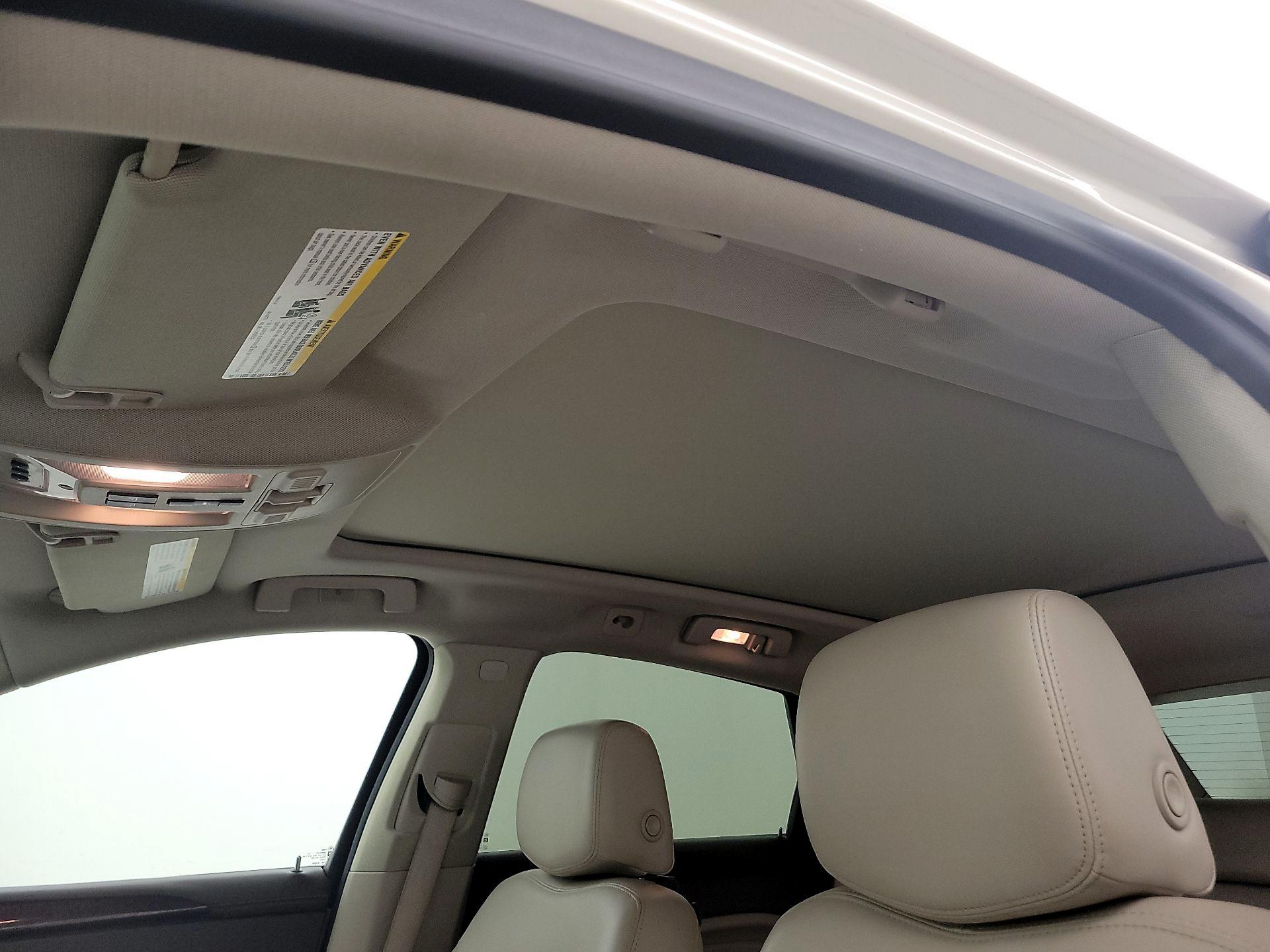 Thumbnail: 2016 Cadillac SRX - 19