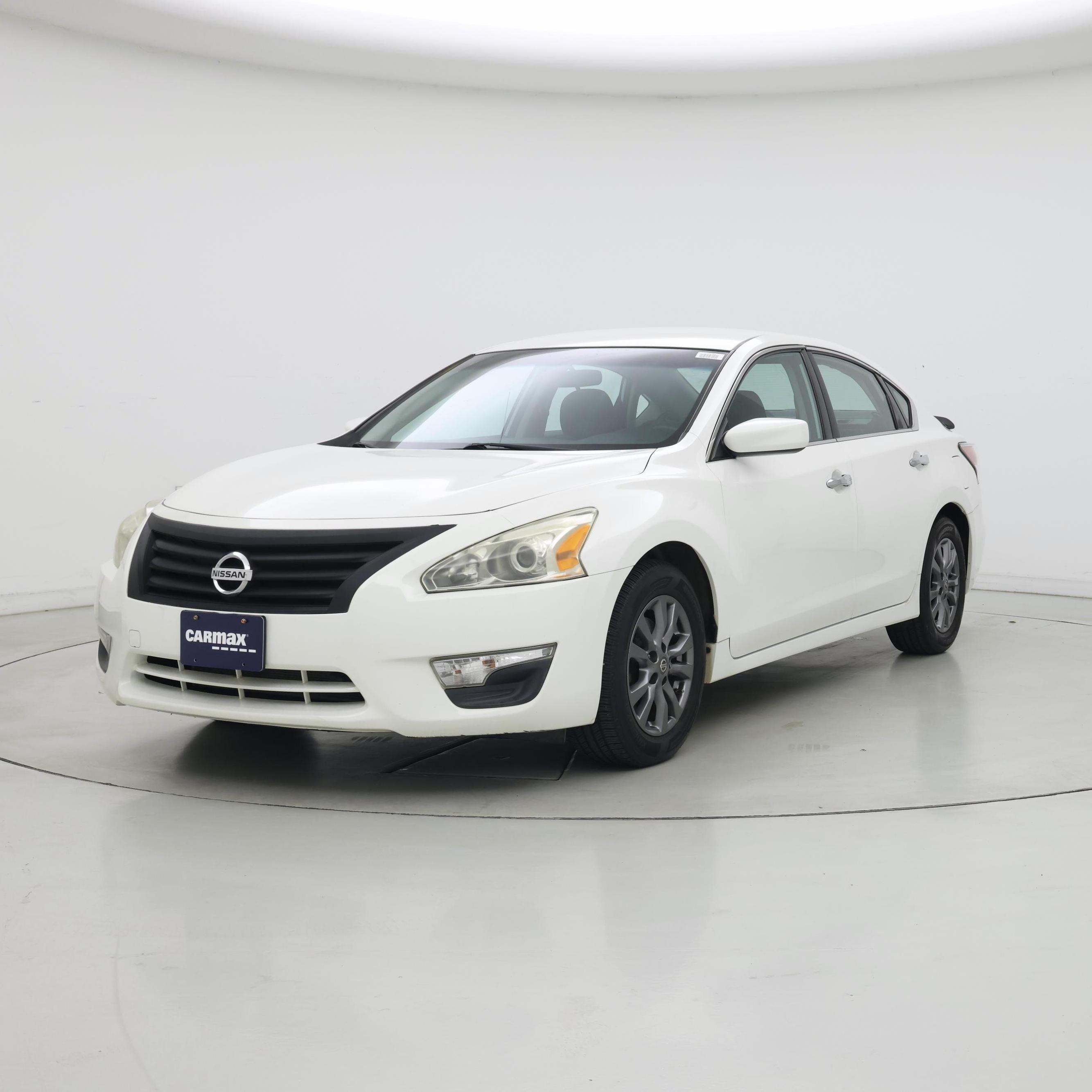 Thumbnail: 2015 Nissan Altima - 4