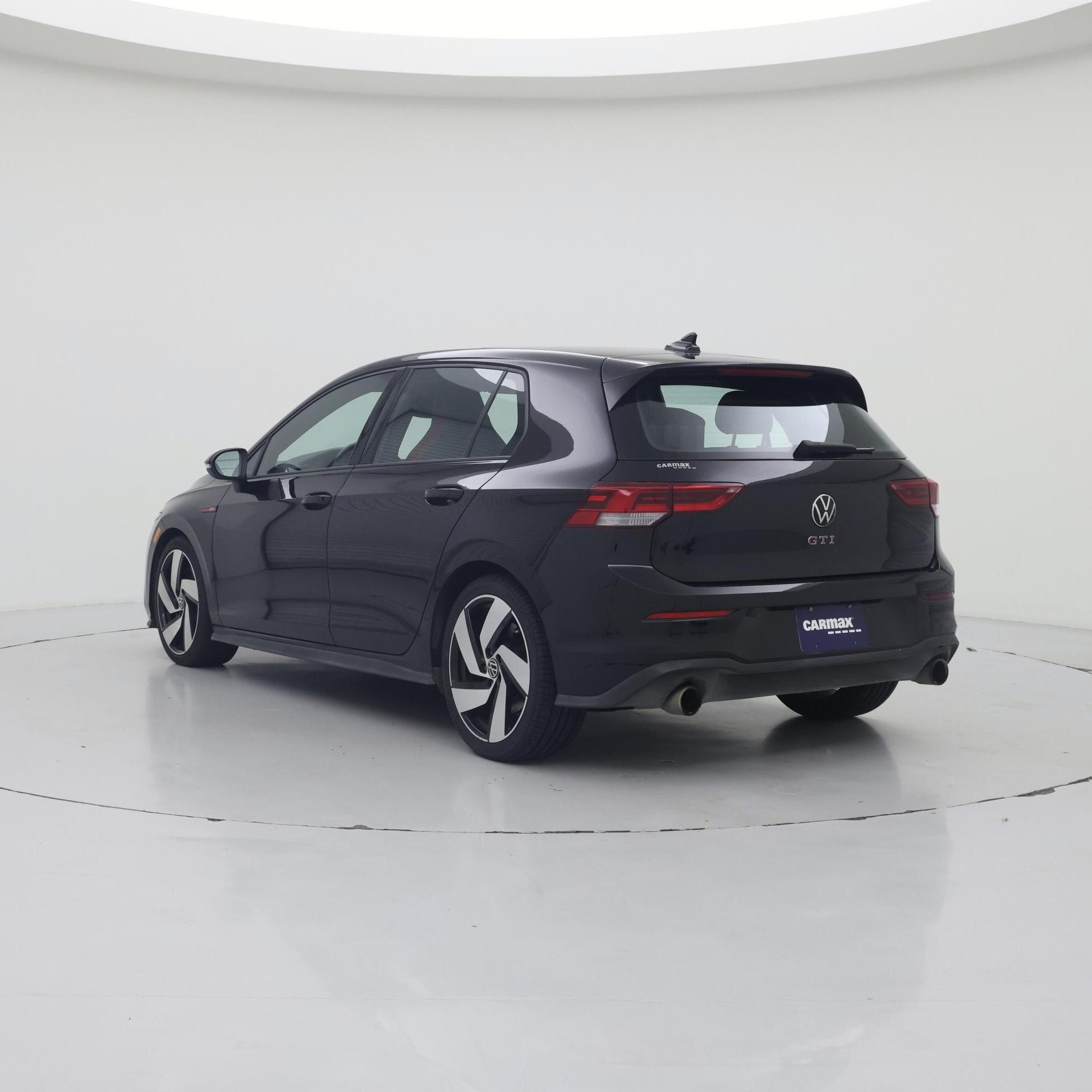 Thumbnail: 2022 Volkswagen Golf - 2