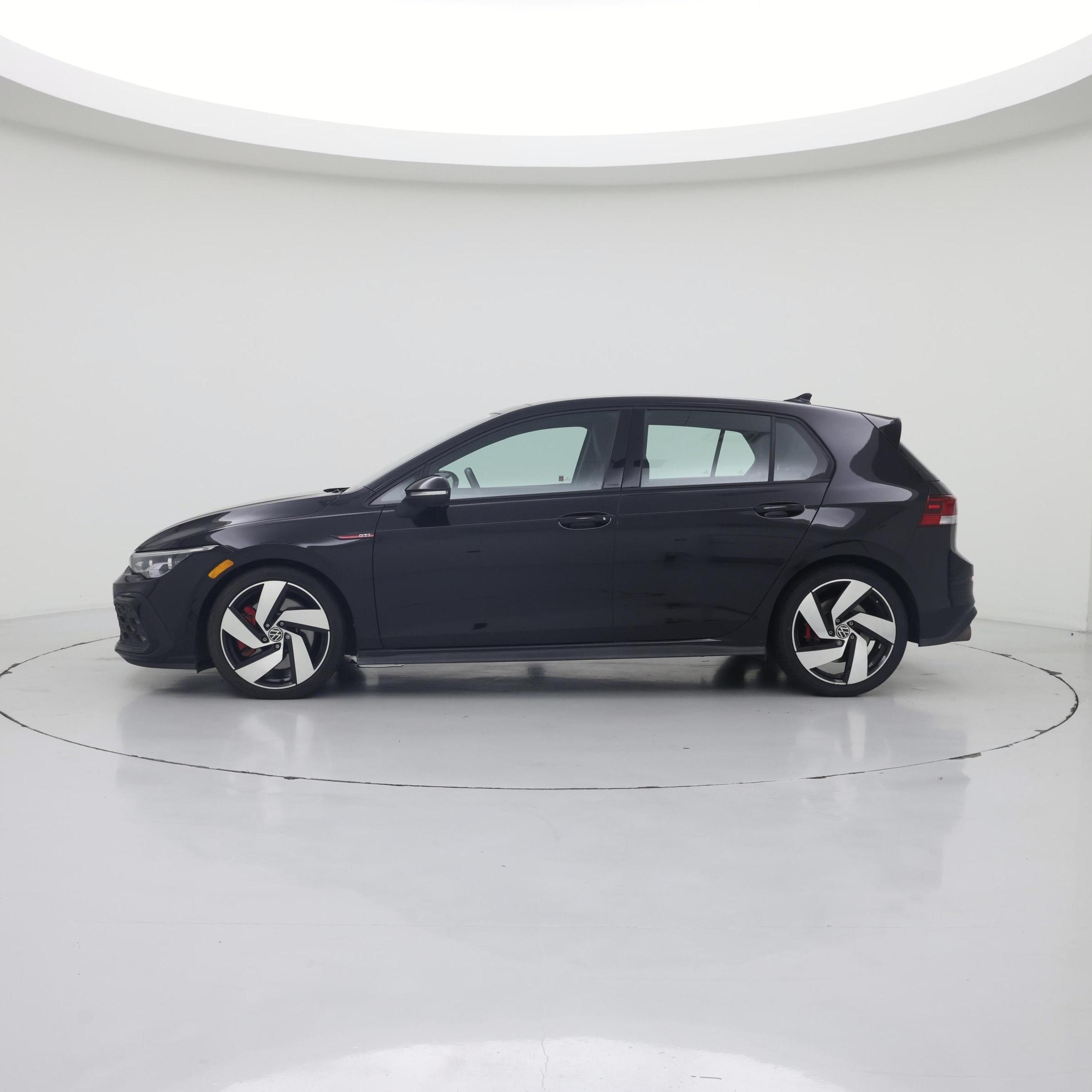 Thumbnail: 2022 Volkswagen Golf - 3