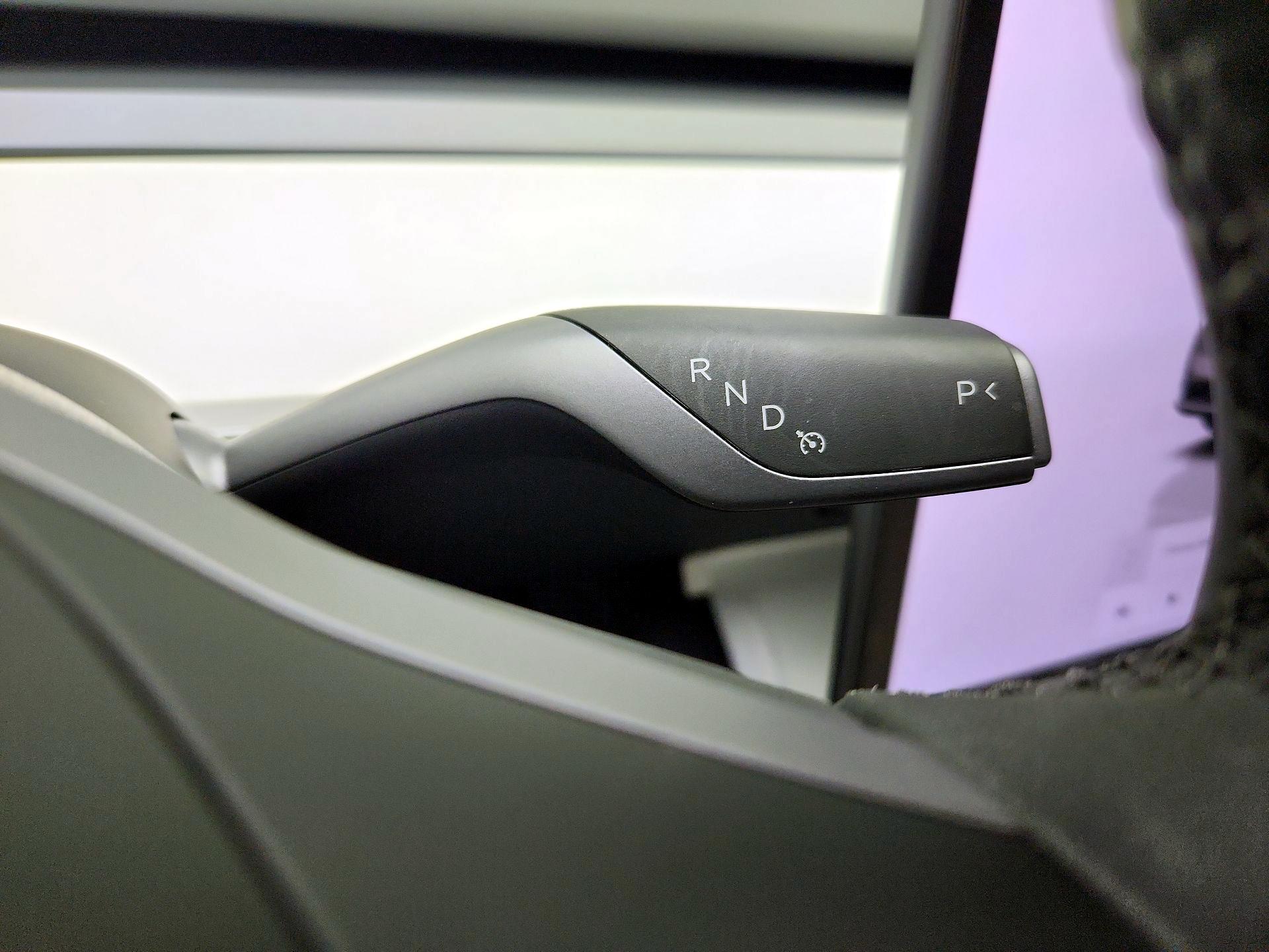 Thumbnail: 2025 Tesla Model Y - 18