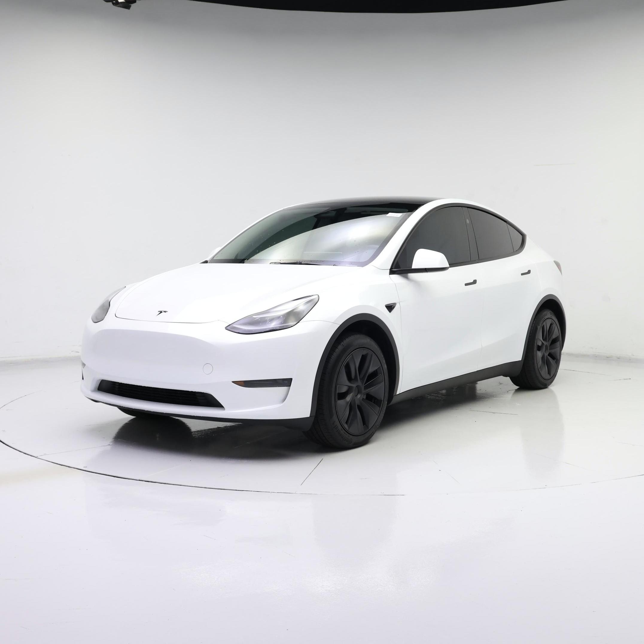 Thumbnail: 2025 Tesla Model Y - 4