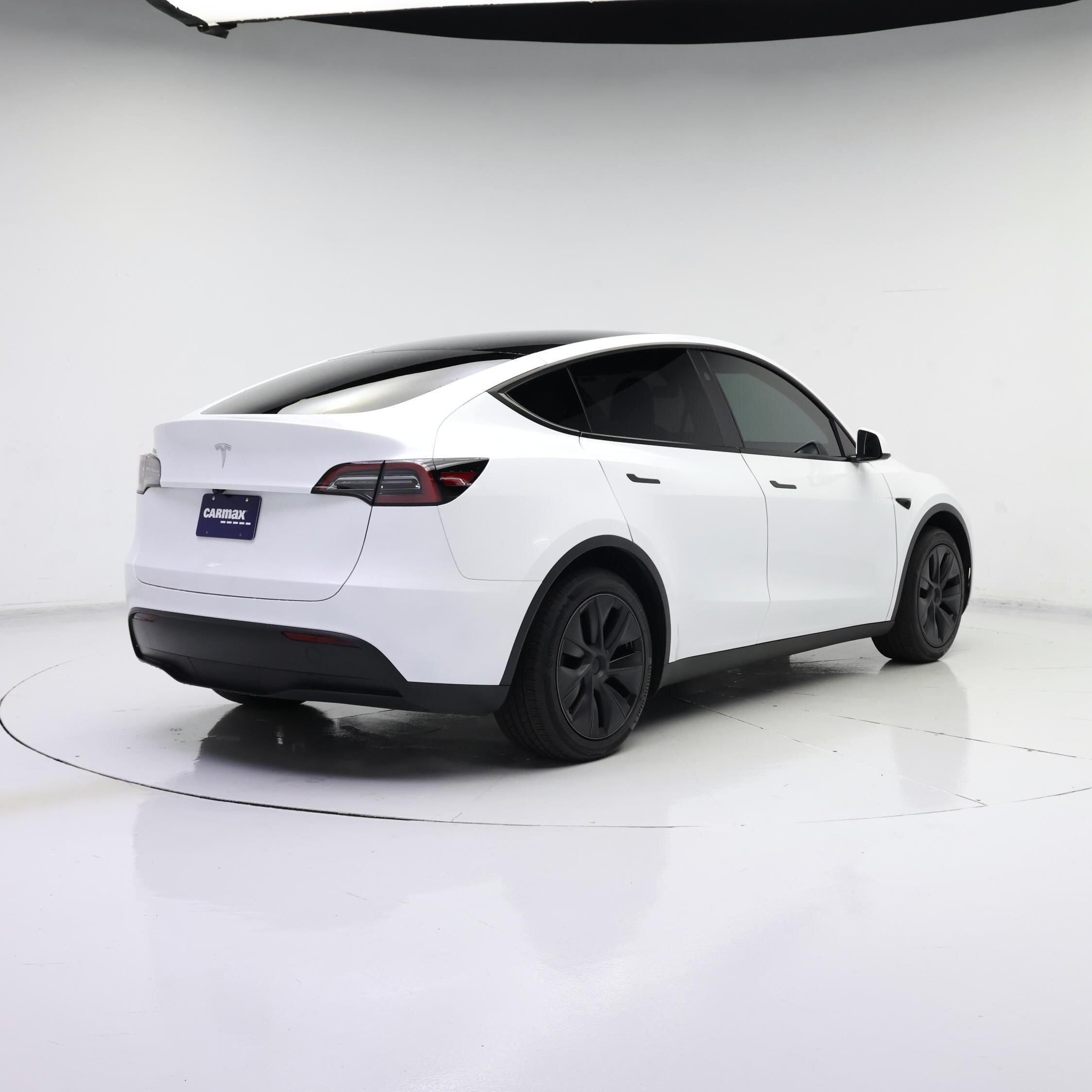 Thumbnail: 2025 Tesla Model Y - 8
