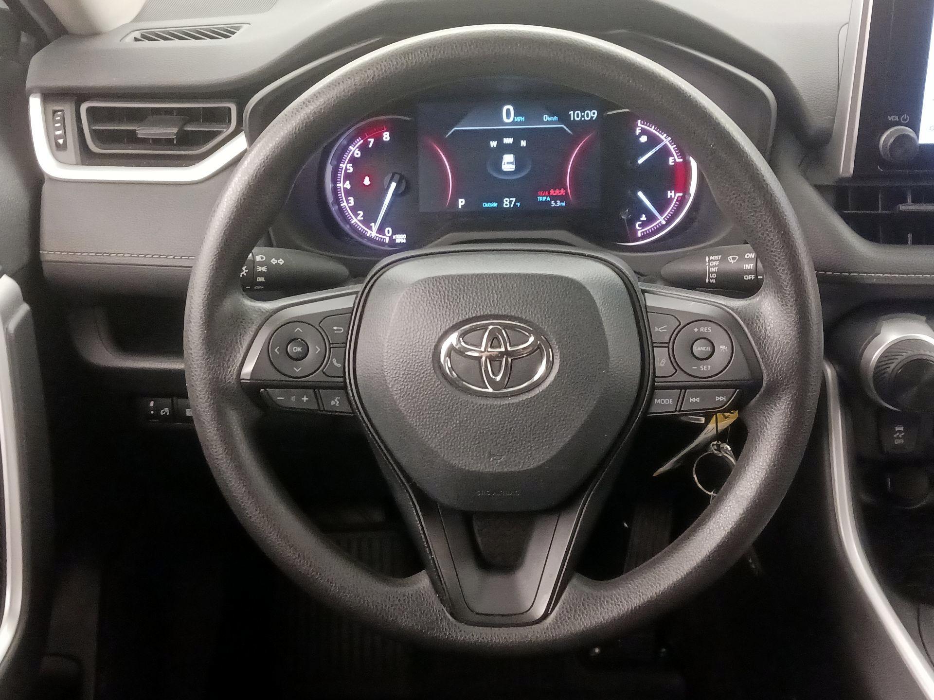 Thumbnail: 2024 Toyota RAV4 - 10