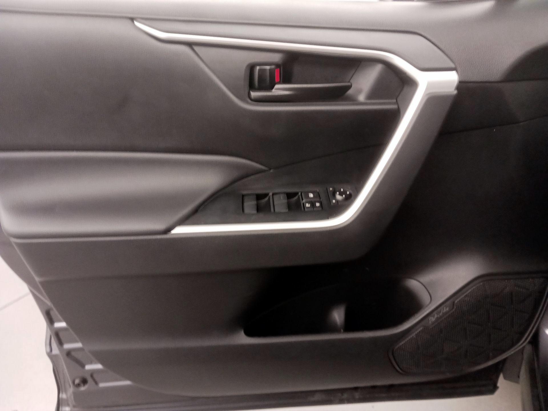 Thumbnail: 2024 Toyota RAV4 - 12