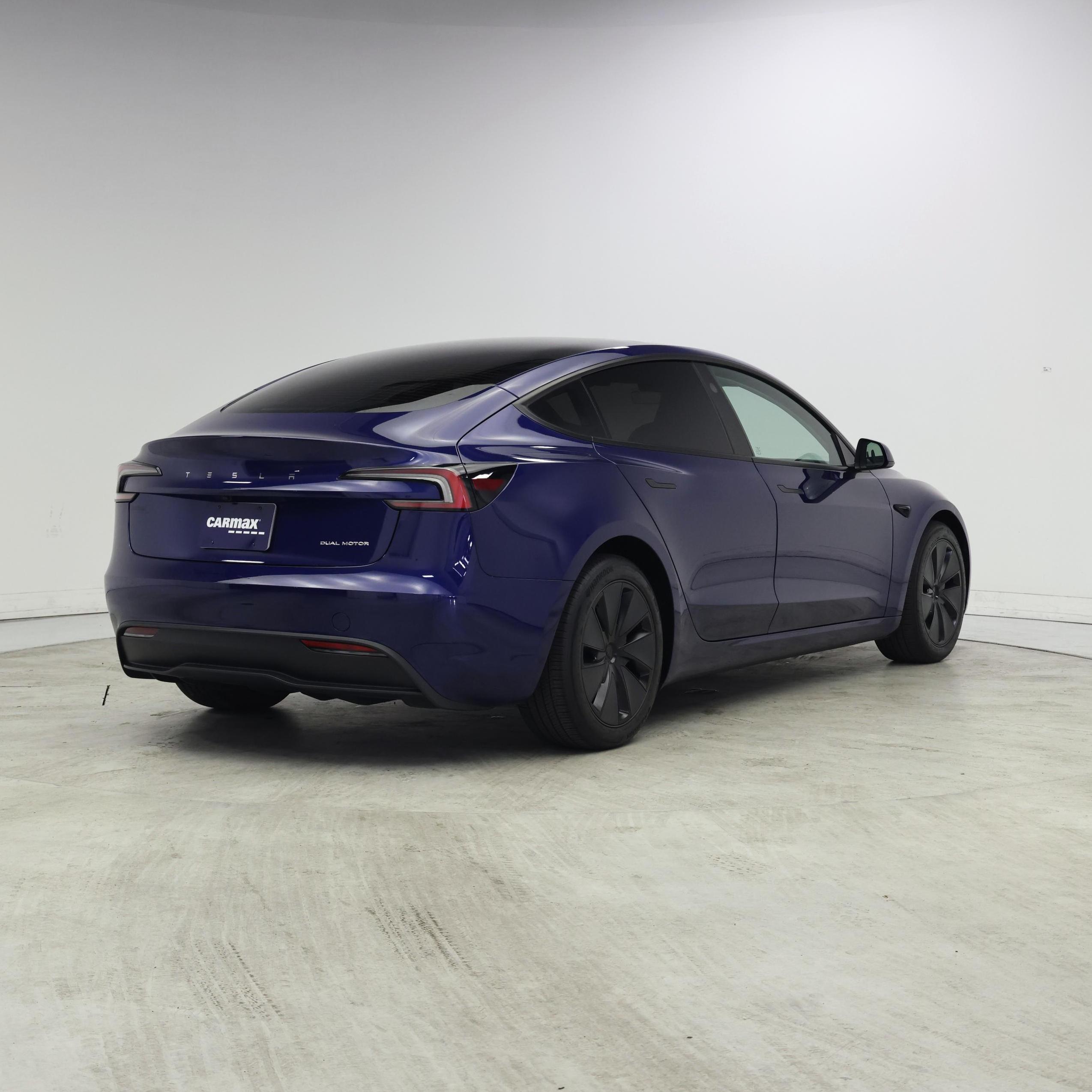 Thumbnail: 2025 Tesla Model 3 - 8