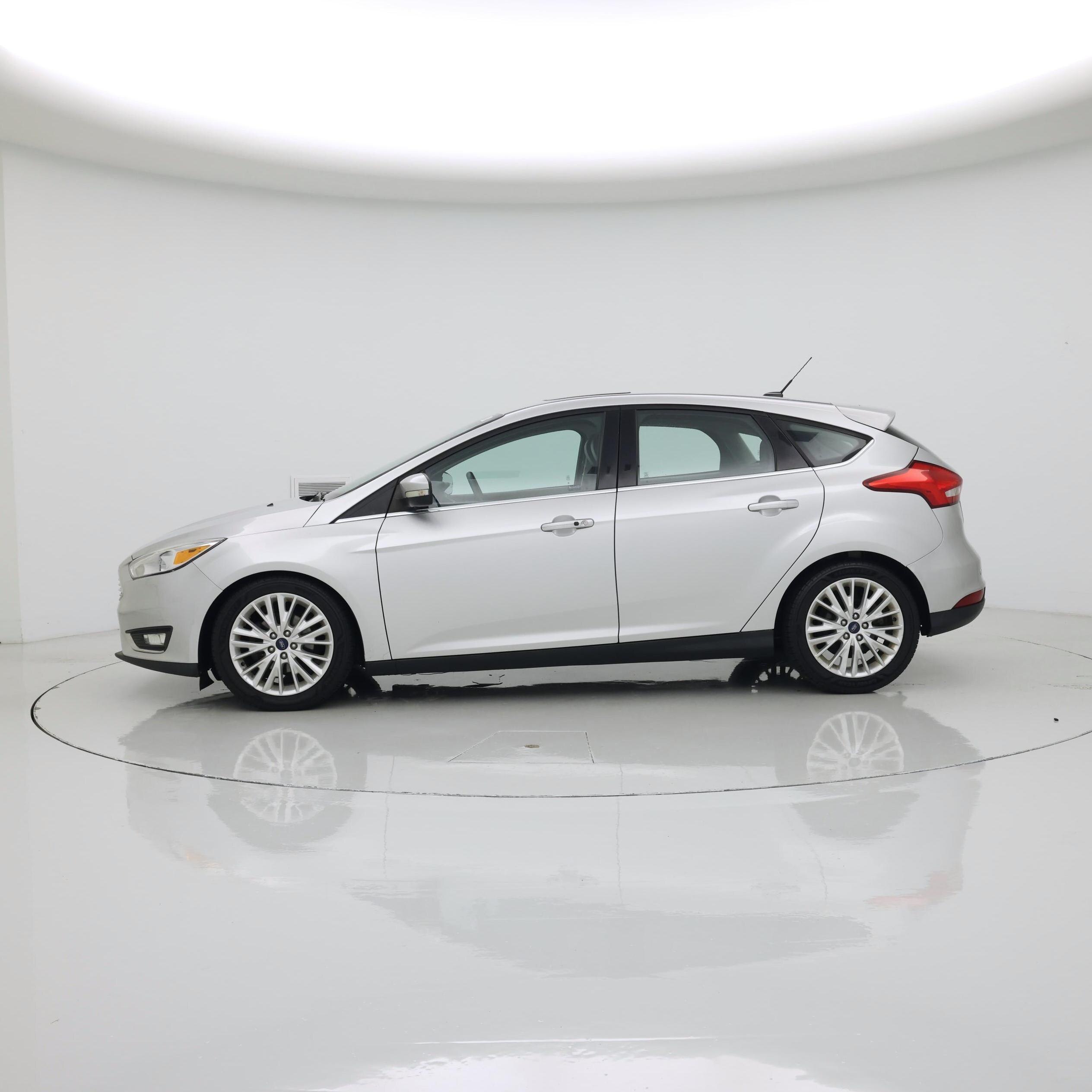 Thumbnail: 2018 Ford Focus - 3