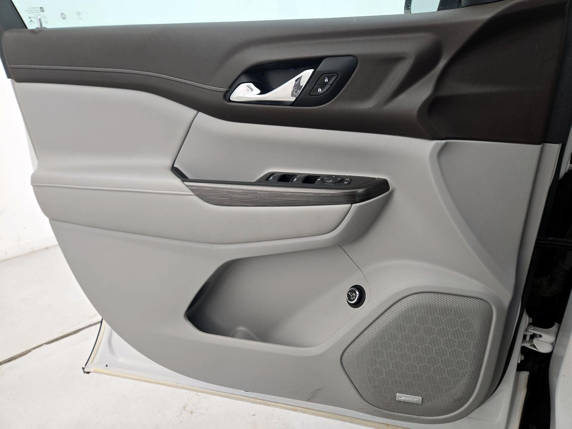 Thumbnail: 2021 GMC Acadia - 12
