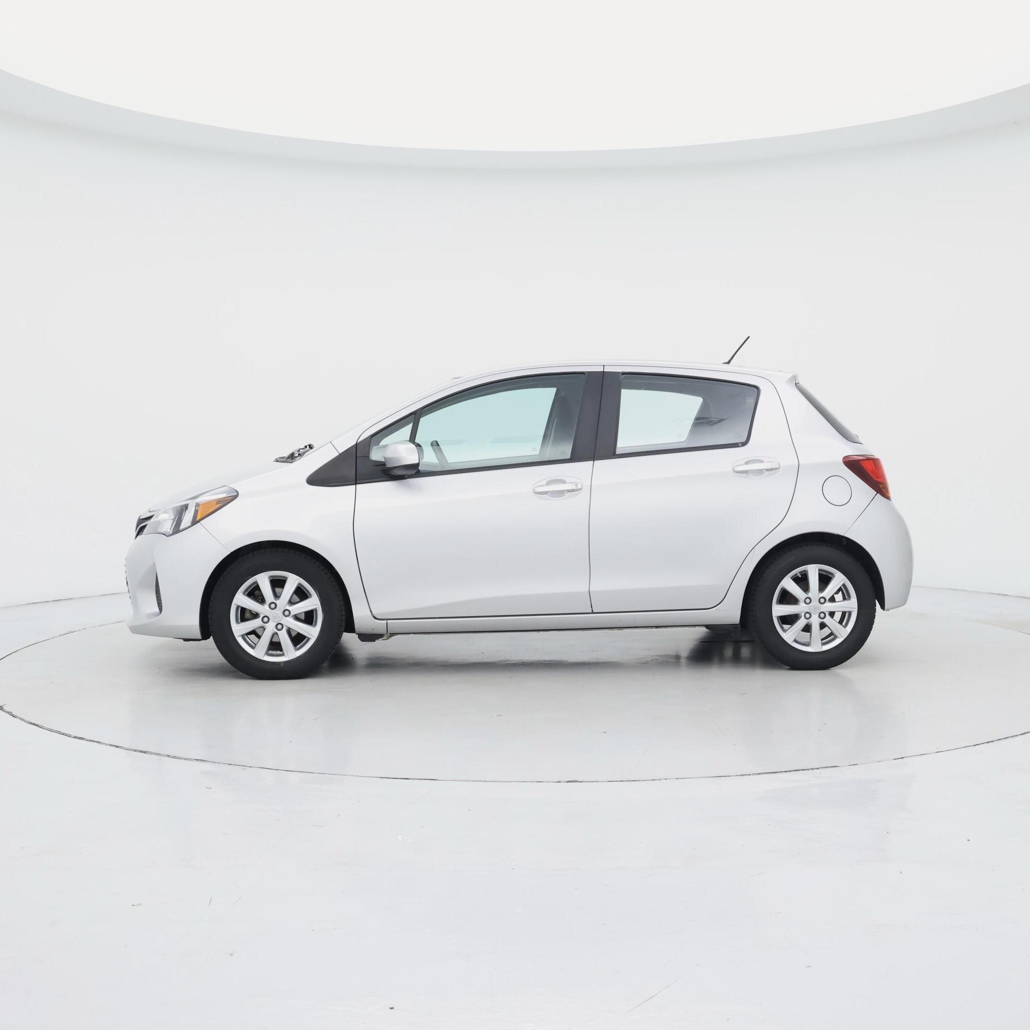 Thumbnail: 2015 Toyota Yaris - 3
