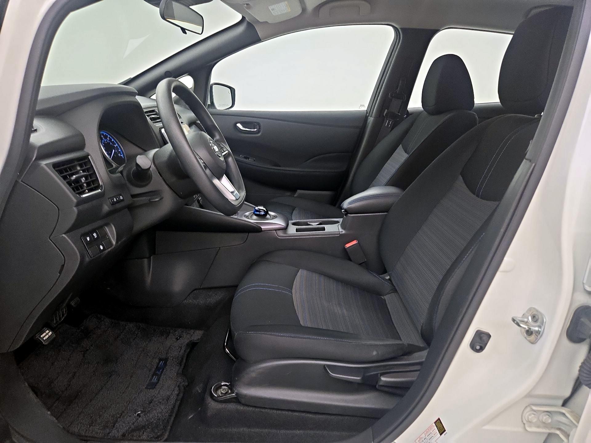 Thumbnail: 2021 Nissan Leaf - 11