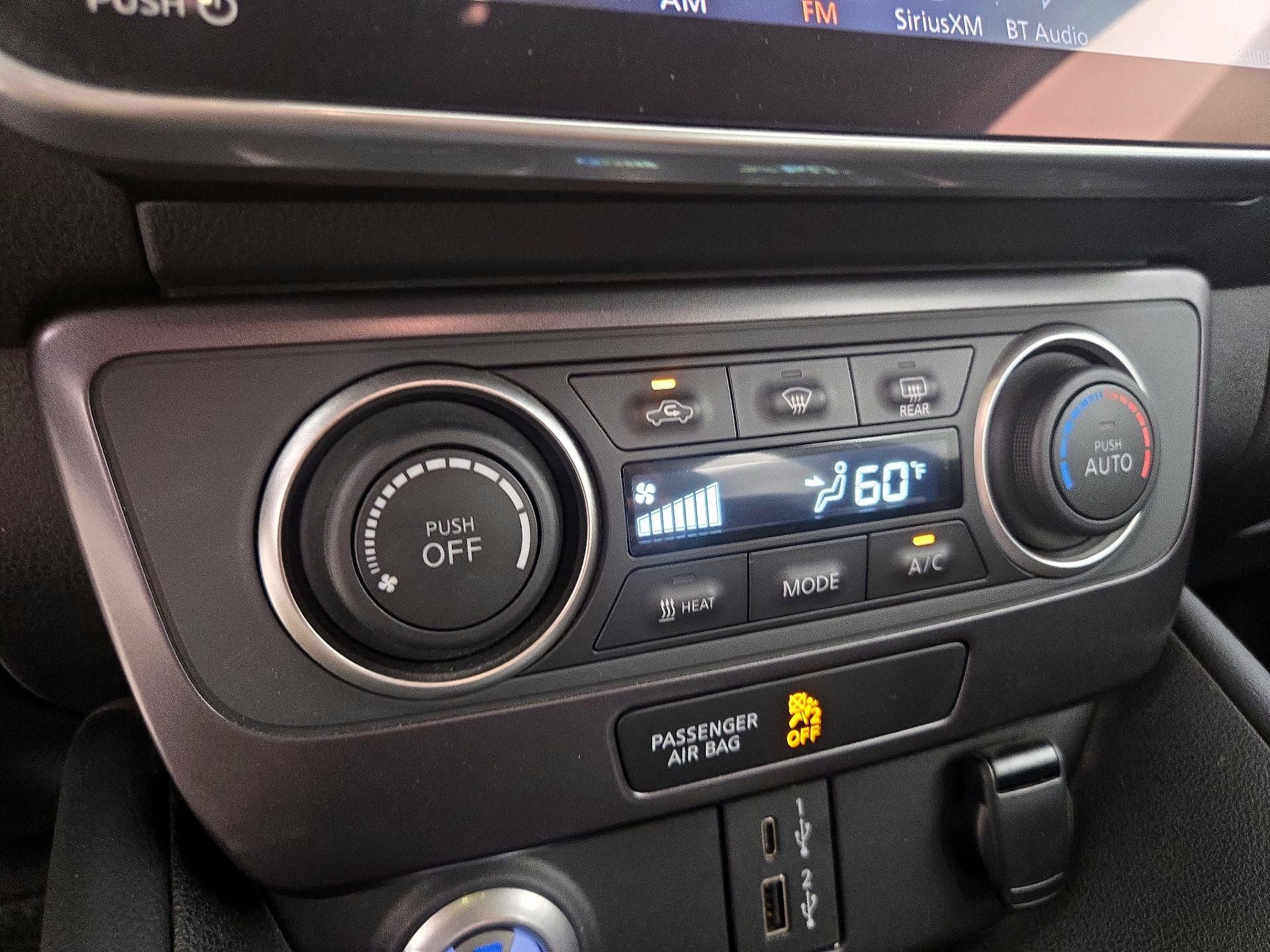 Thumbnail: 2021 Nissan Leaf - 16