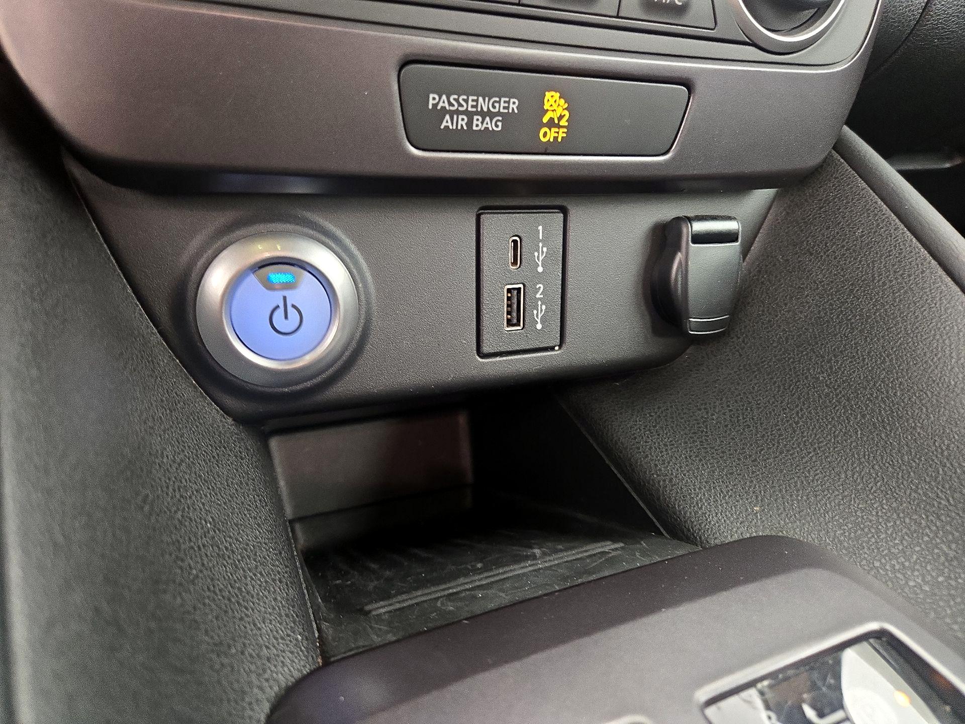 Thumbnail: 2021 Nissan Leaf - 18