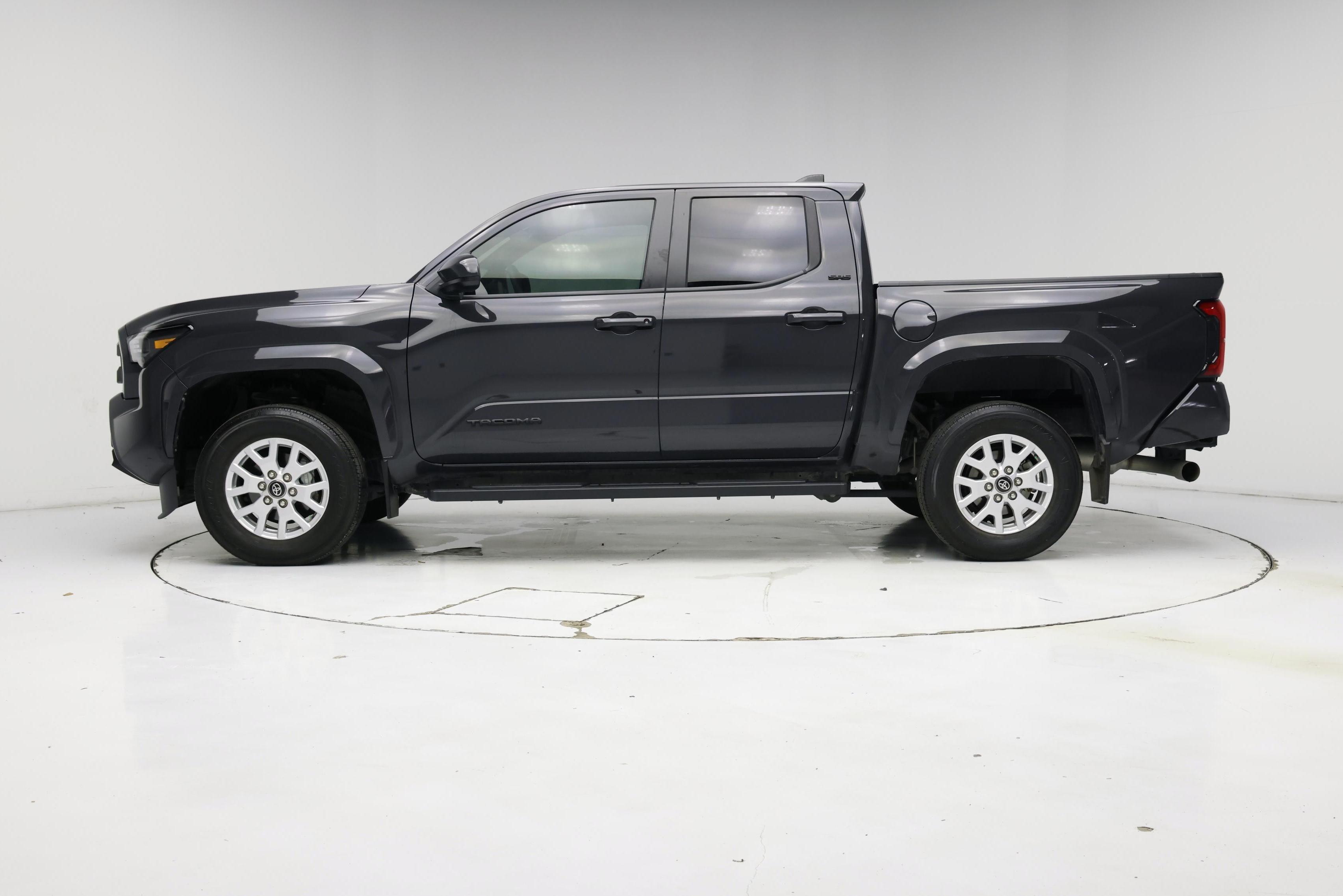 Thumbnail: 2024 Toyota Tacoma - 3