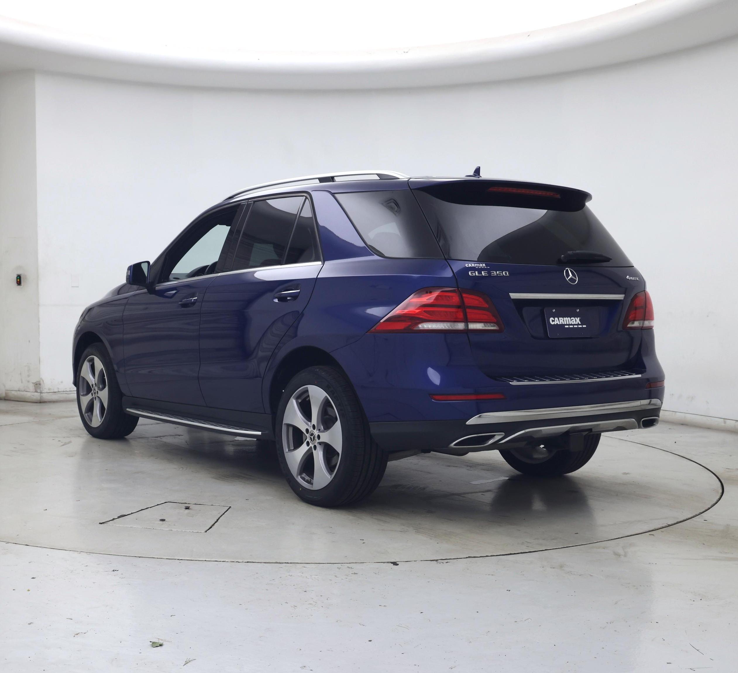 Thumbnail: 2018 Mercedes-Benz GLE - 2